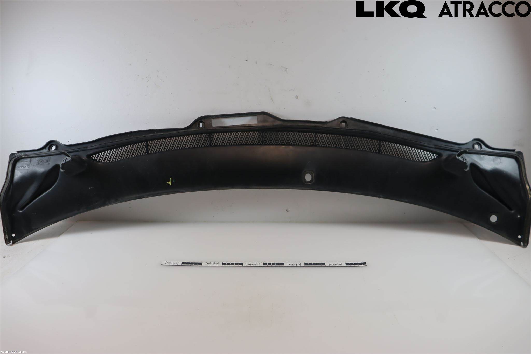 Volvo V70 05-08 Visker Deksel-Grill-Under Frr