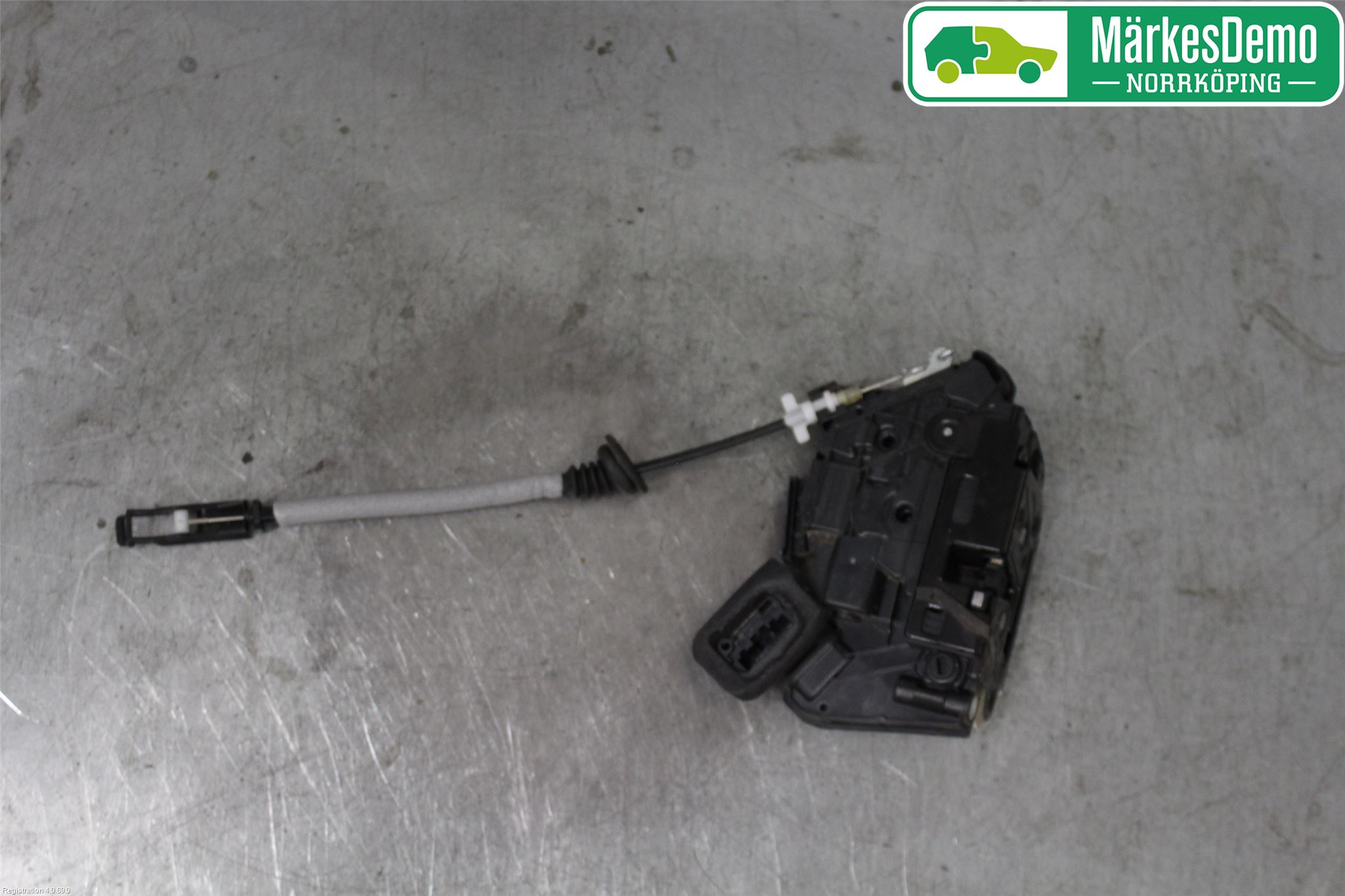 Volkswagen VW POLO 10-17 Dørlås - Låsekasse