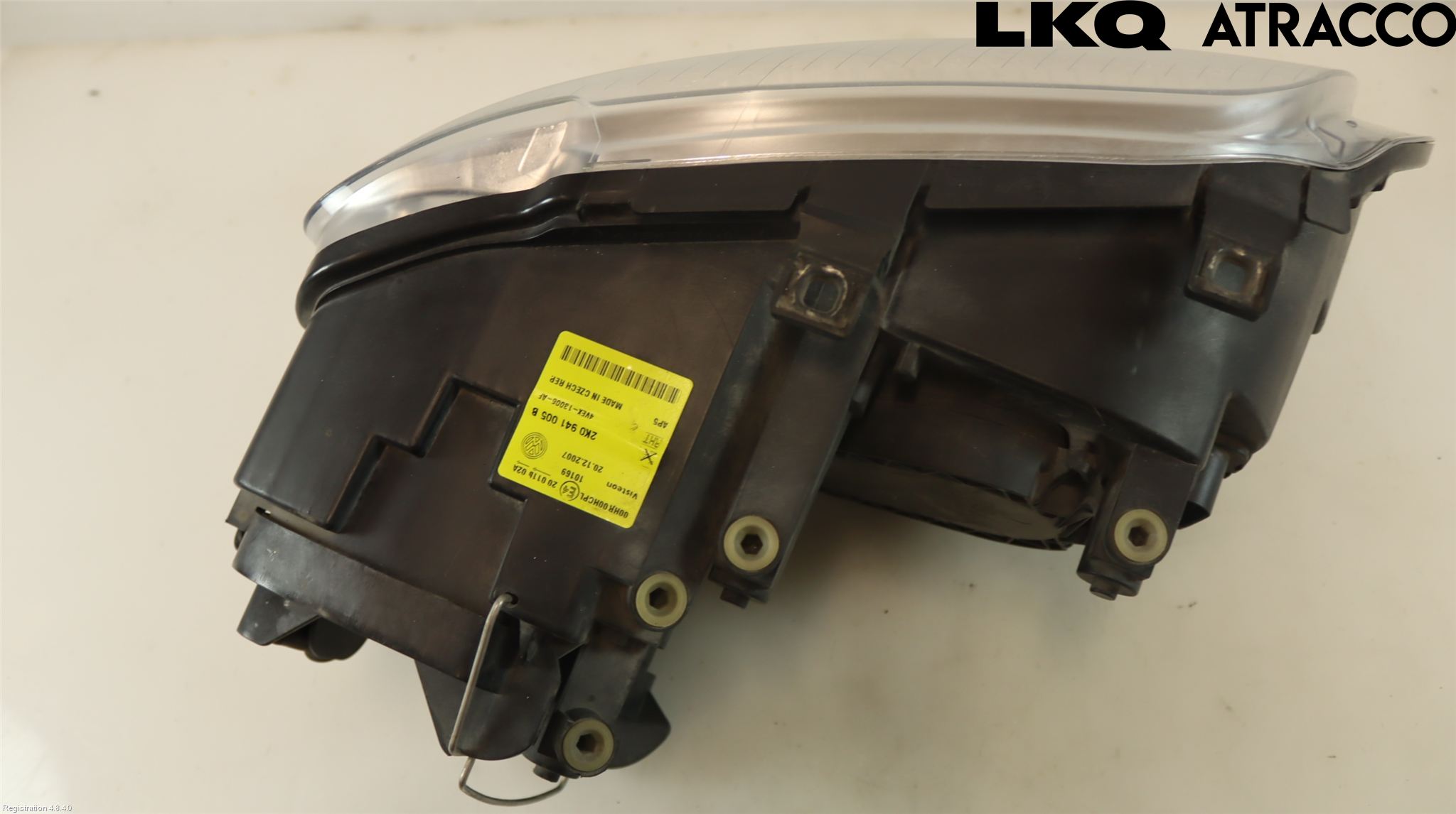 Volkswagen VW CADDY      04-10 Frontlykt Venstre