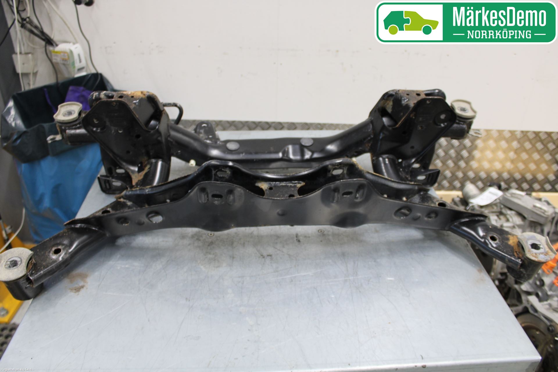 Volkswagen VW PASSAT 15-19 Bakaksel Feste Travers-Ramme