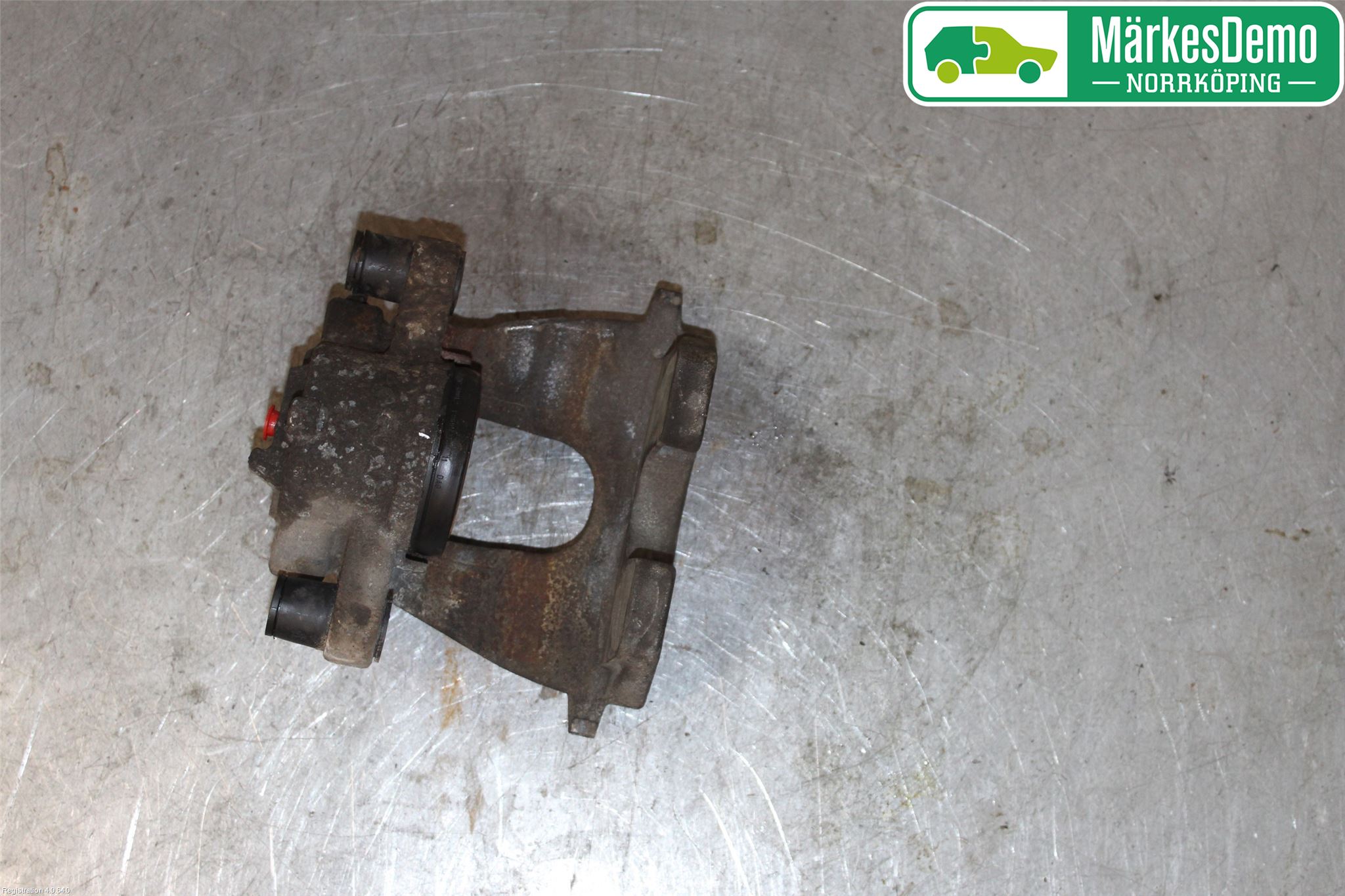 Jaguar XE (X760) 15-24 Bremsecaliper Foran Venstre