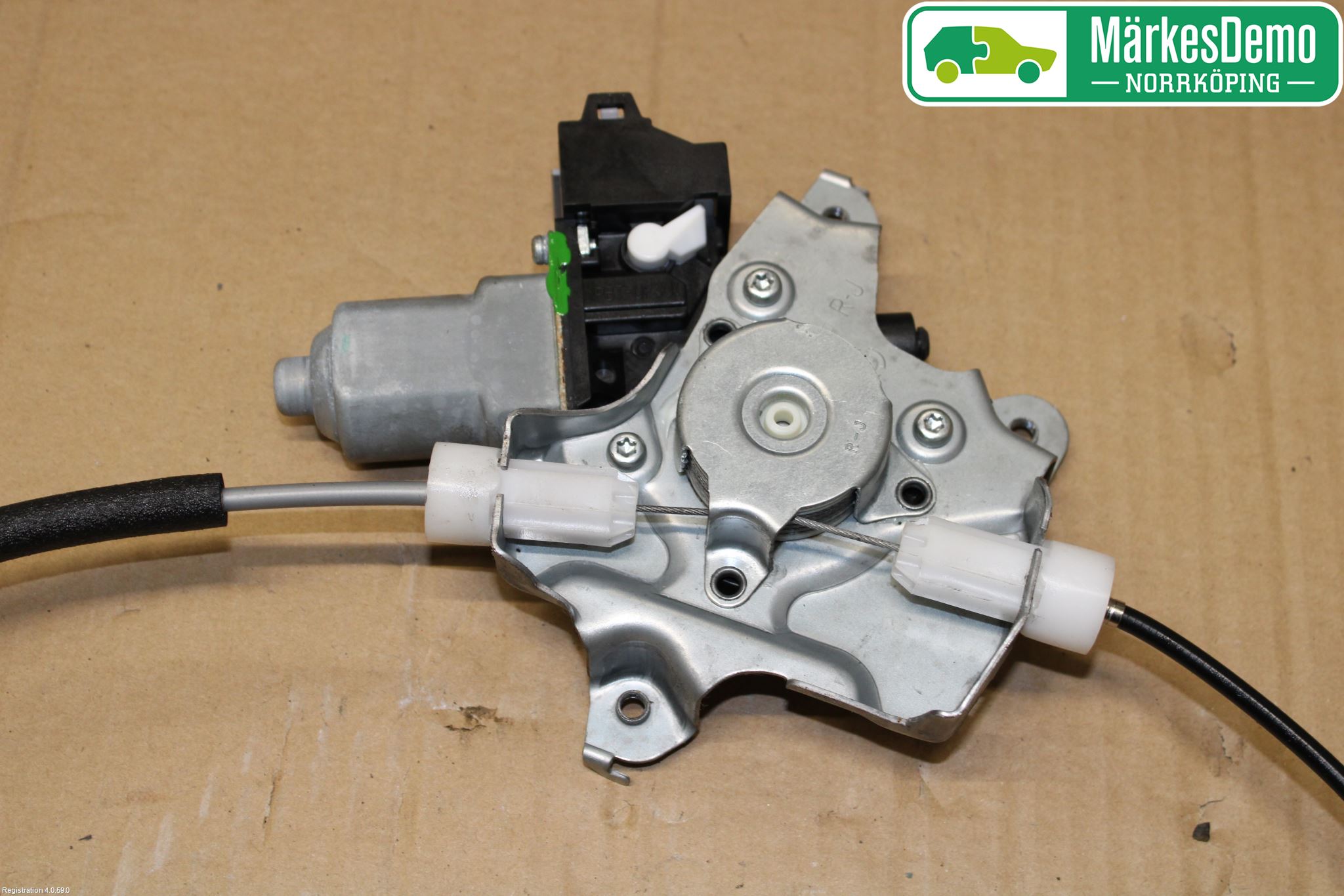 Nissan JUKE 10-14 Vindusheis El Komp