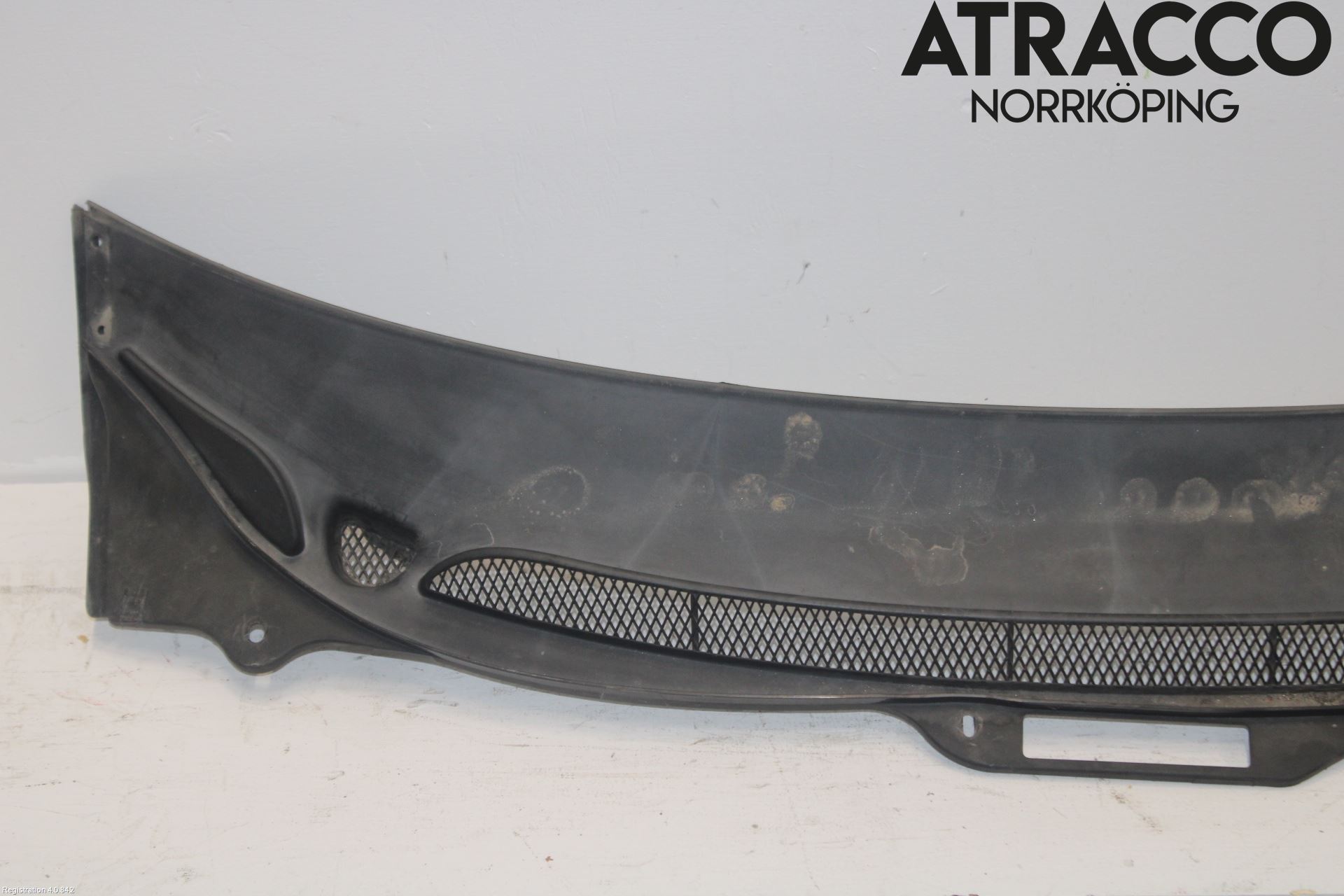 Volvo V70 05-08 Visker Deksel-Grill-Under Frr