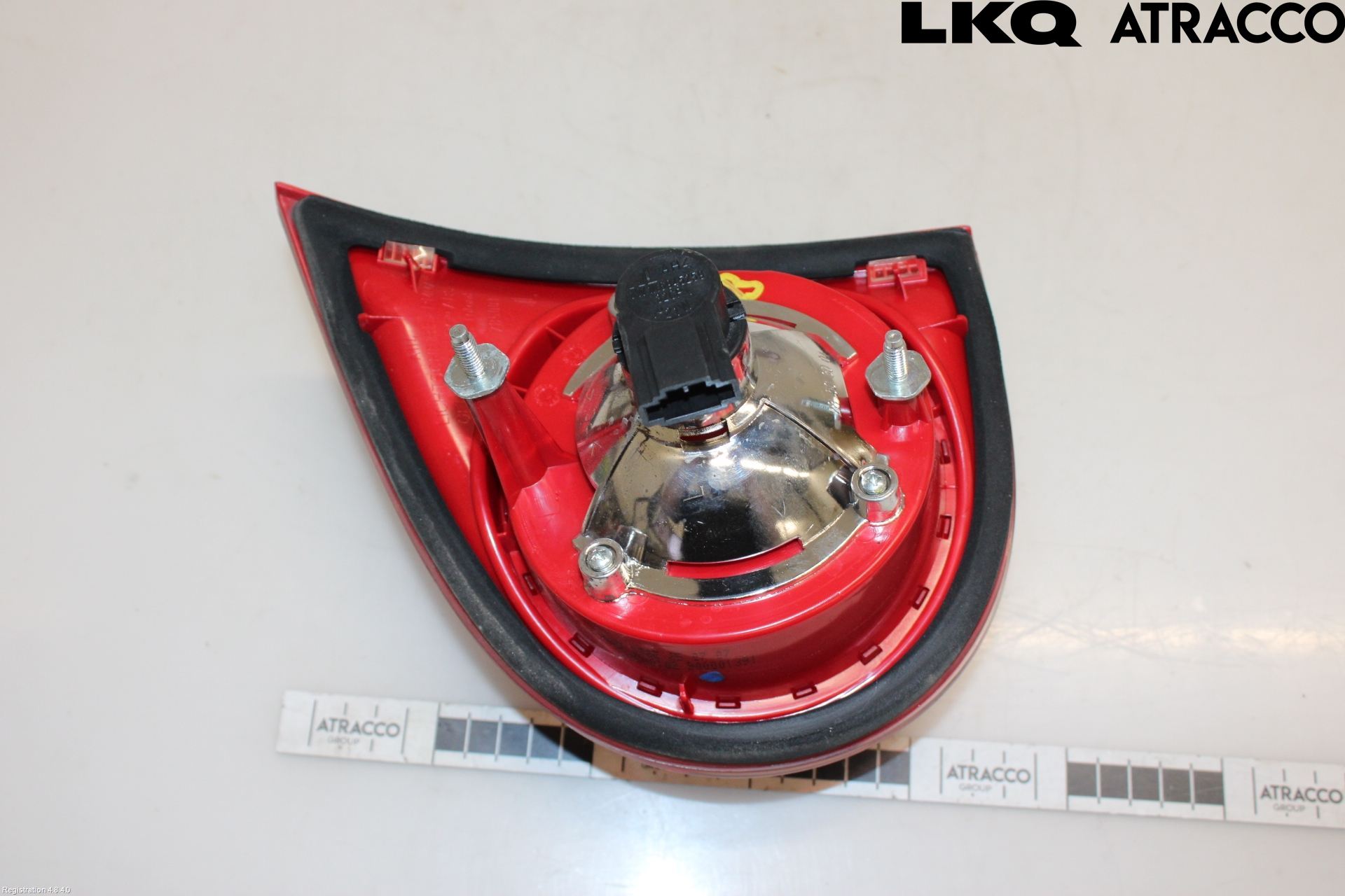 Volkswagen VW GOLF V 04-09 Baklykt Venstre  På Luke(Indre