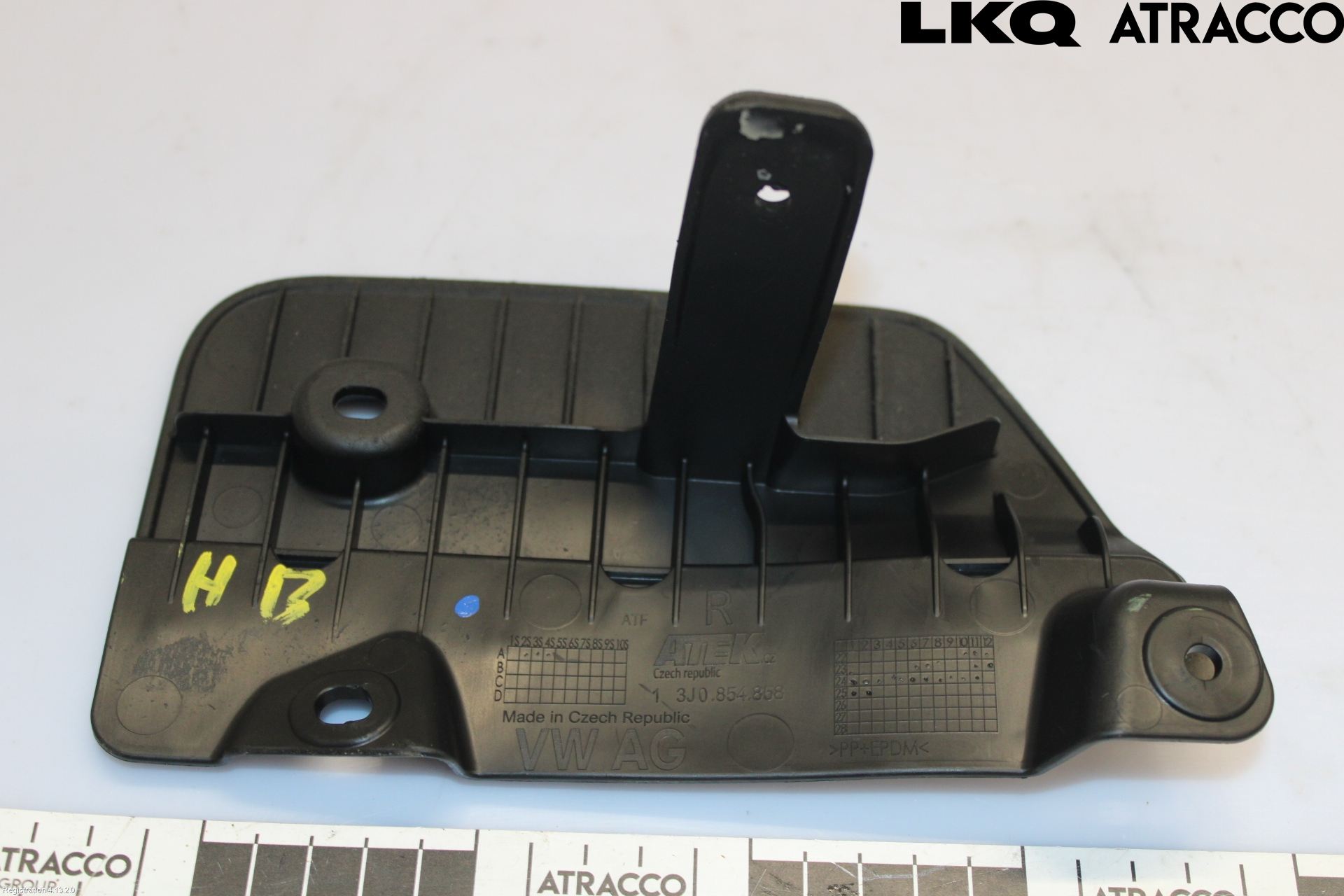 Volkswagen VW PASSAT 24- Stänkskydd