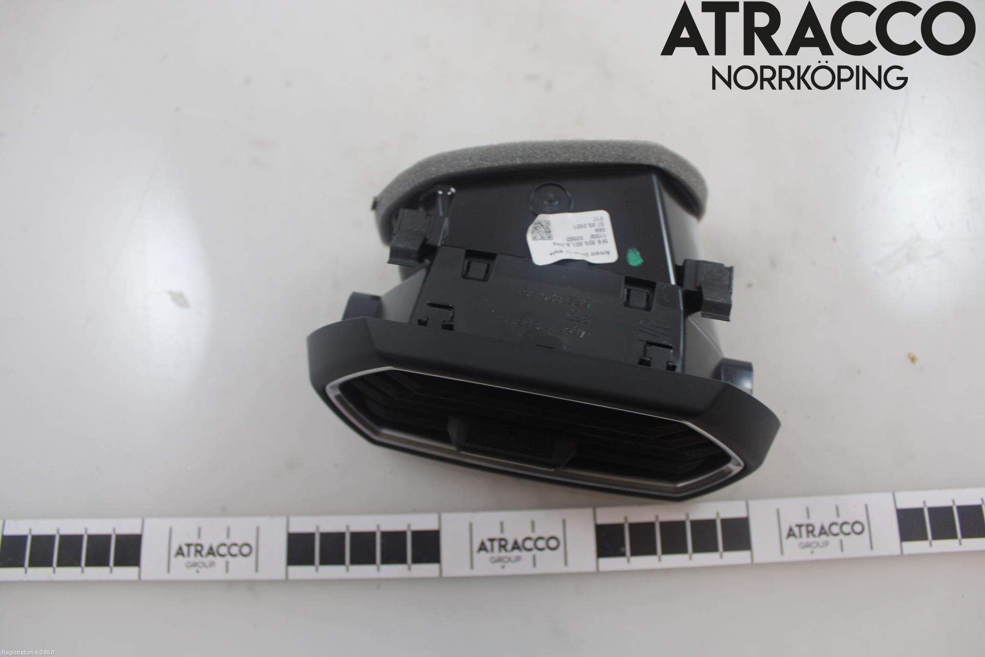 Seat LEON 20- Dashbord Kanal - Dyse