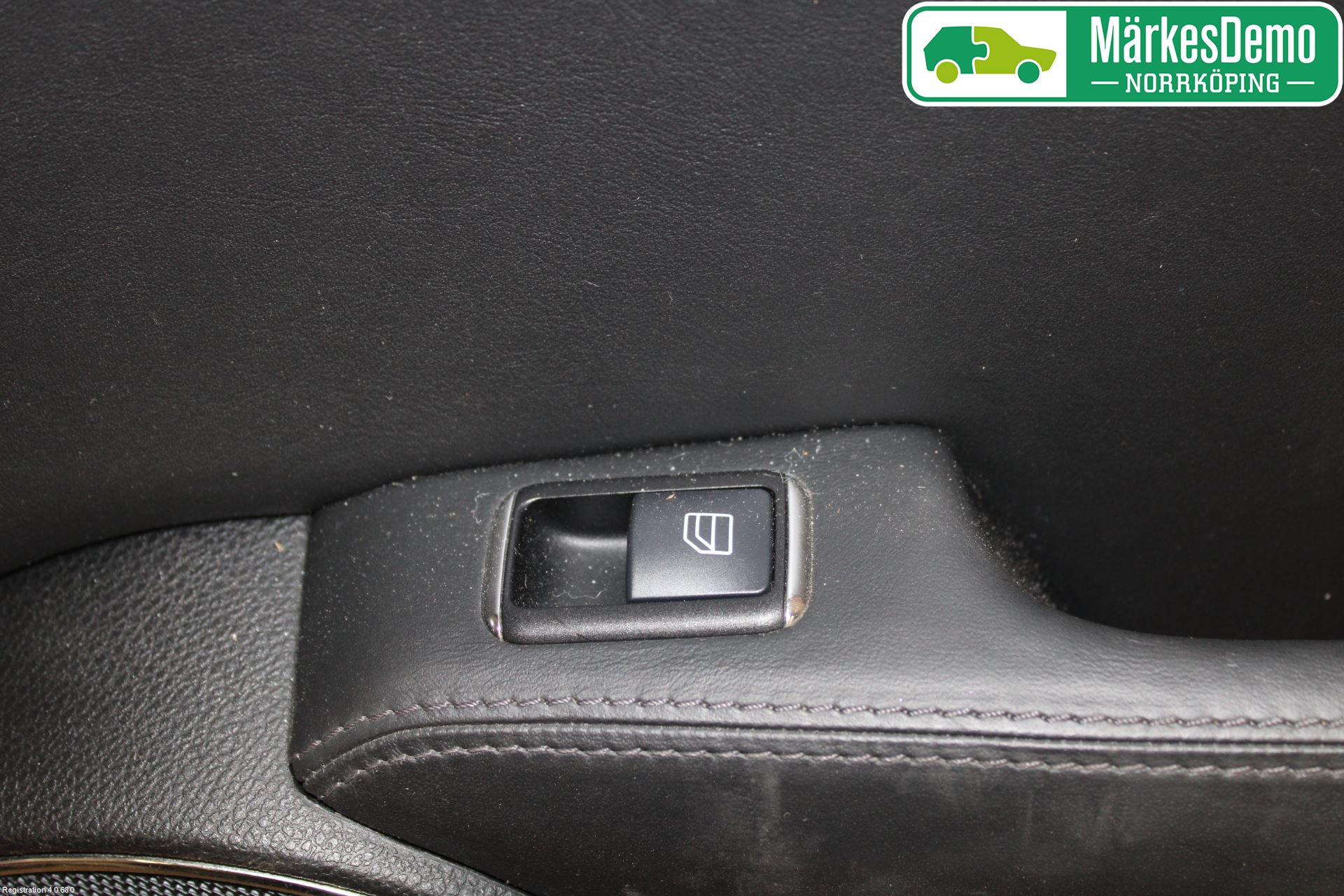 Mercedes-Benz MB C-KLASS (W204) 07-15 Innr Dørtrekk Høyre
