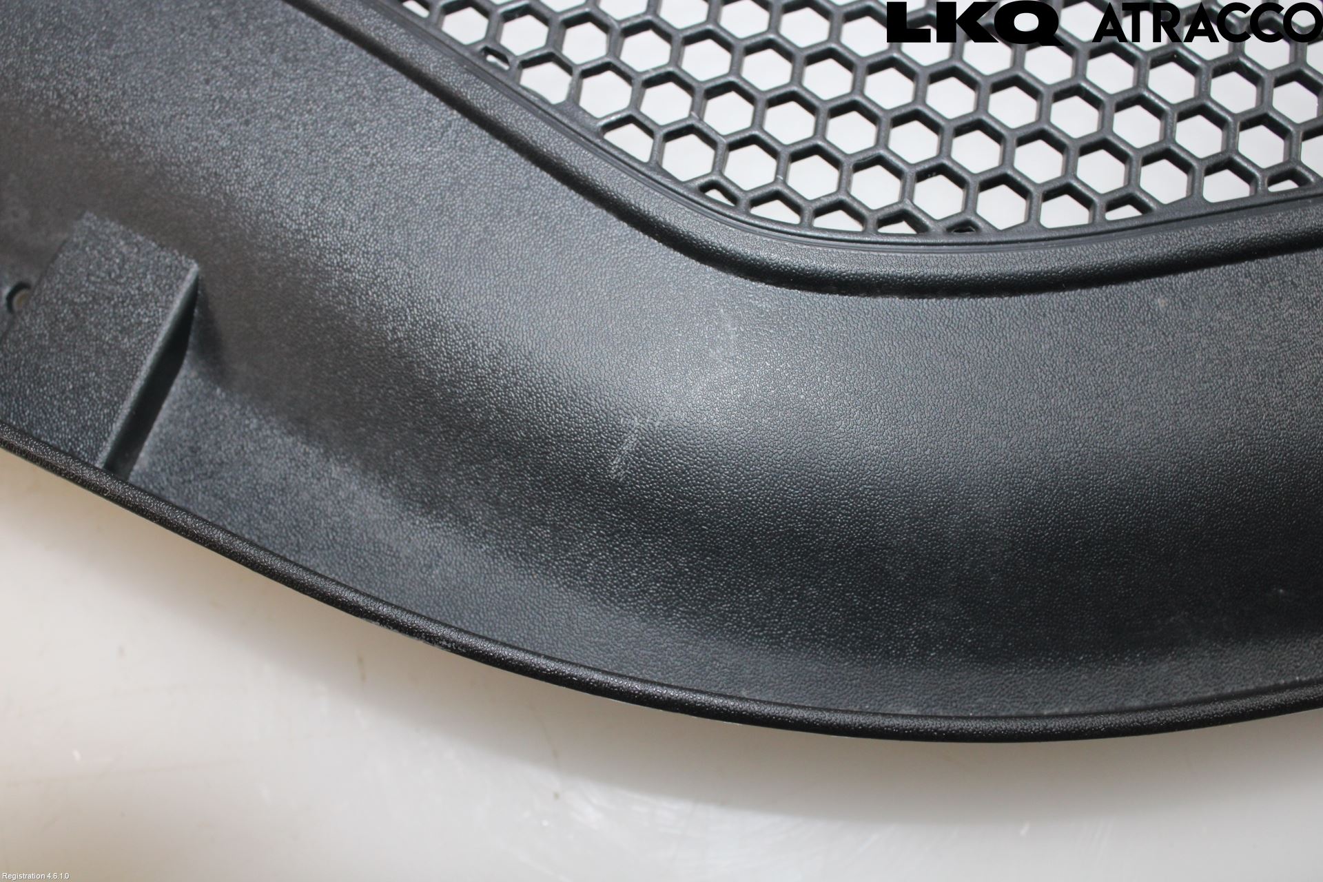 Skoda OCTAVIA (NX) 20- Visker Deksel-Grill-Under Frr