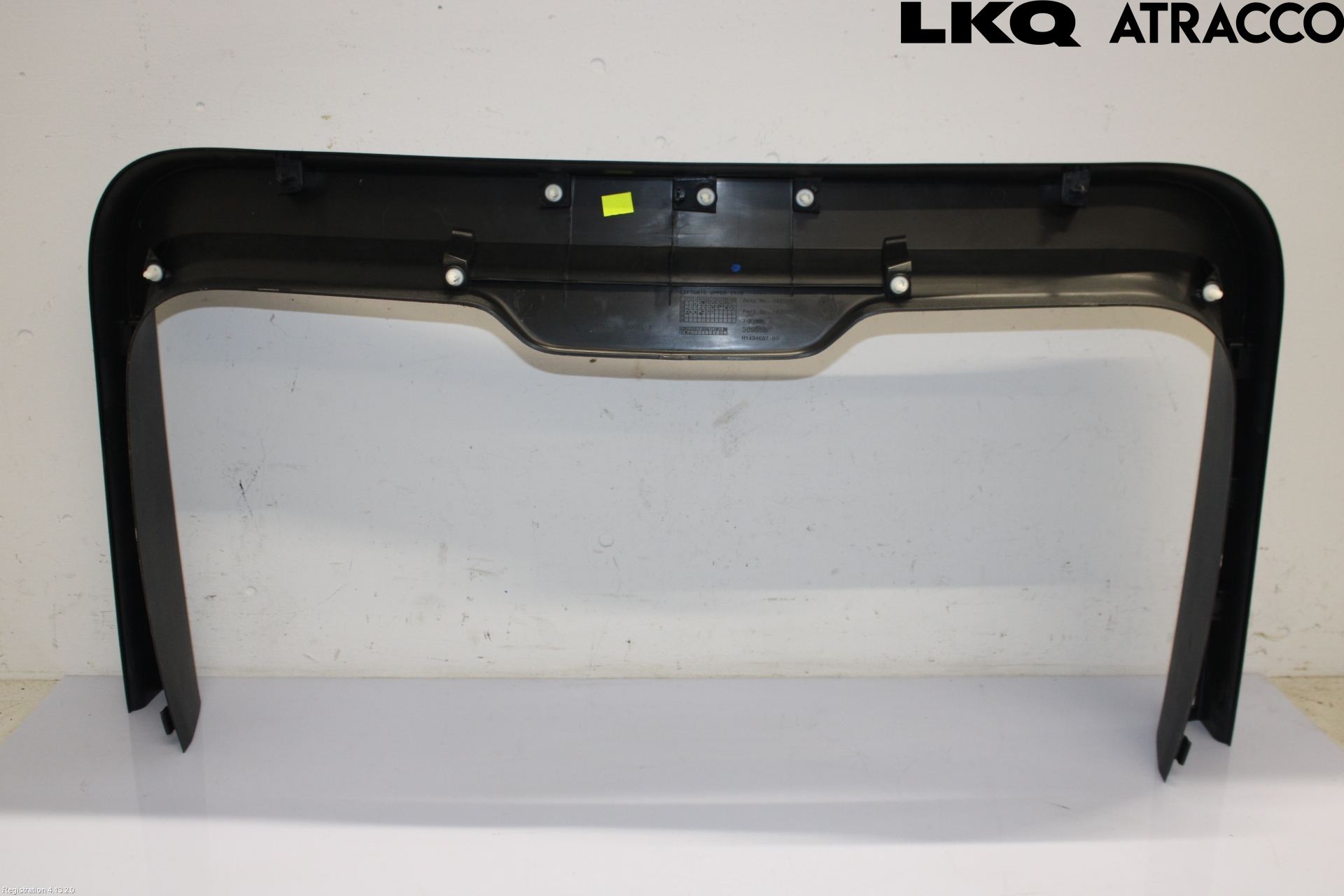 Tesla MODEL Y 21- Innr Bakluketrekk