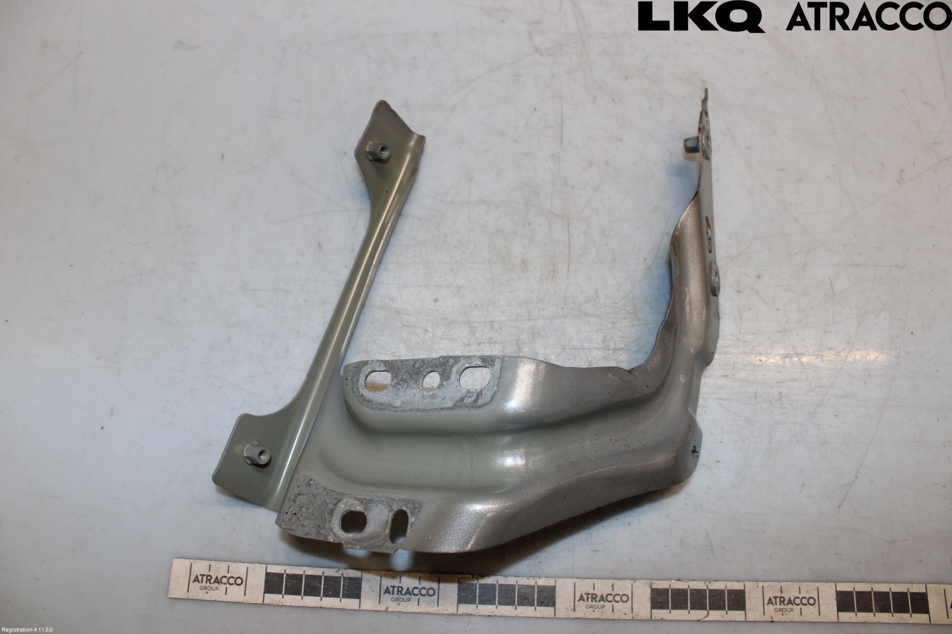Volkswagen VW TIGUAN 16-24 Frontskjermfeste Venstre