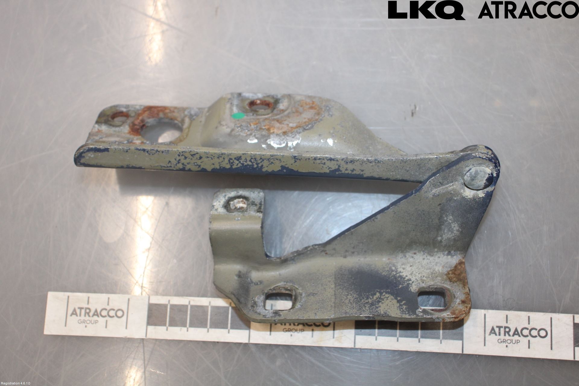 Nissan ALMERA    00-06 Panser Hengsel - Hengsler