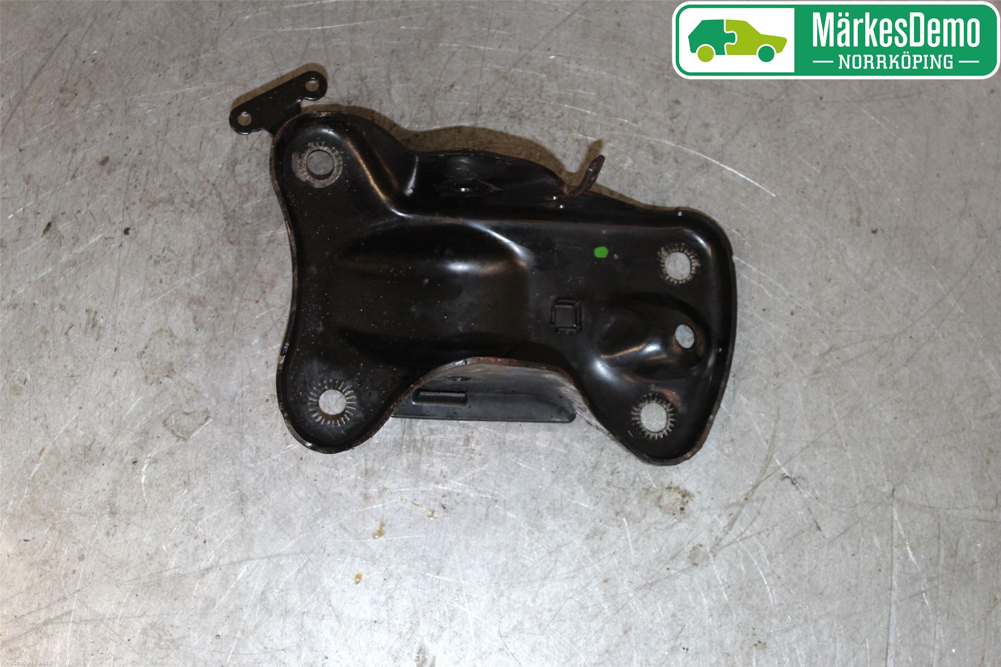 Volkswagen VW GOLF / E-GOLF VII 13-20 Bakaksel Feste