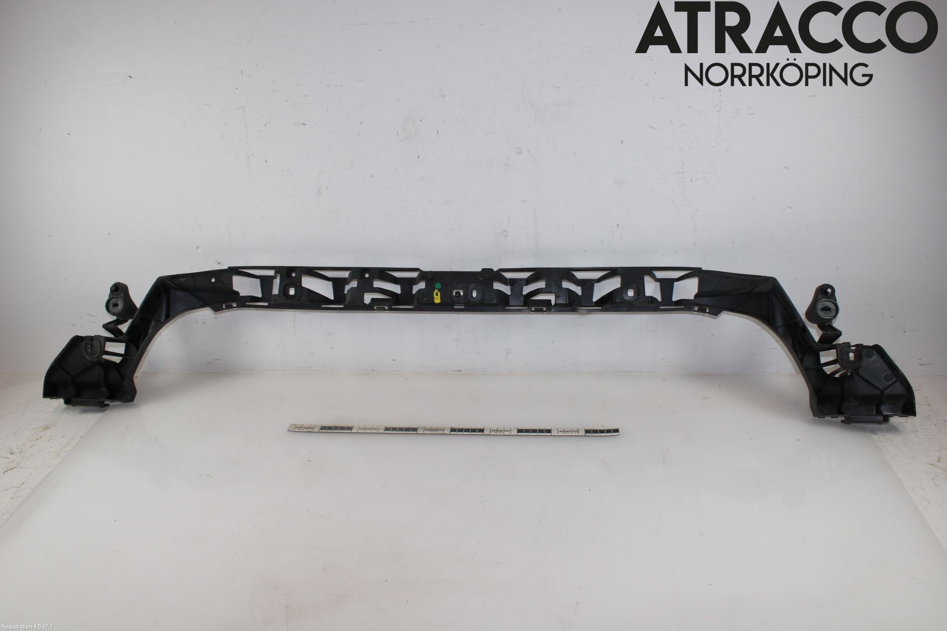 Jaguar XE (X760) 15-24 Støtfanger Bak Deform Element