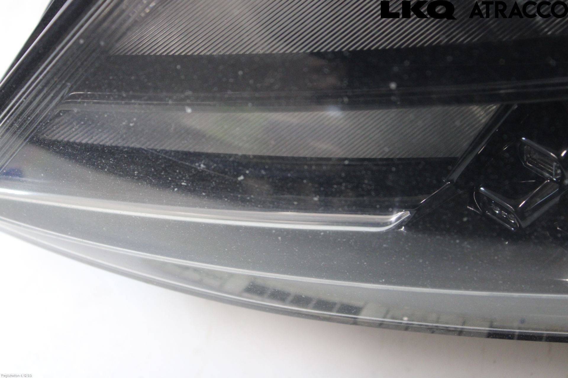 Volkswagen VW JETTA VI 11- Frontlykt Venstre