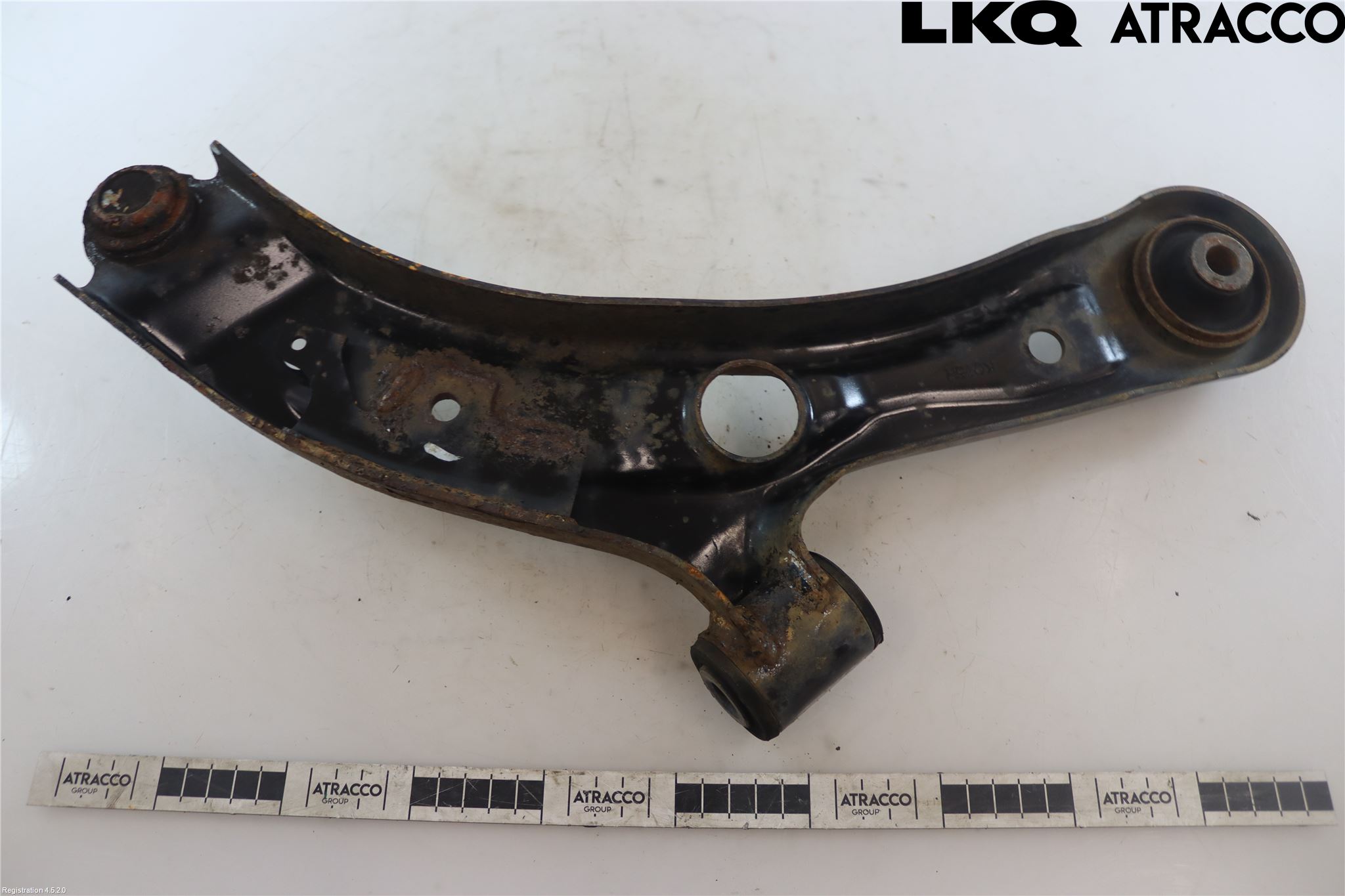 Suzuki SWIFT 11-16 Bærearm Foran Venstre Nedre