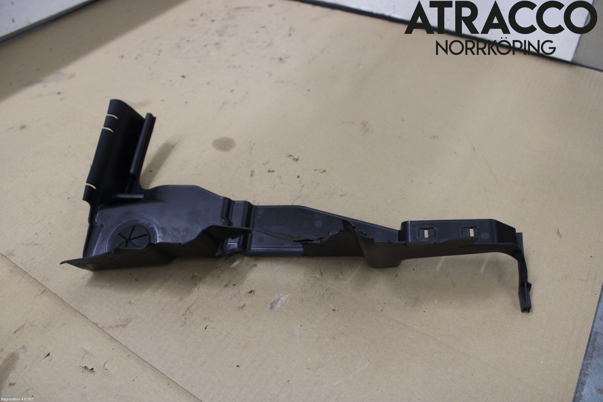 Audi Q2/SQ2 17- Luftstyring Front