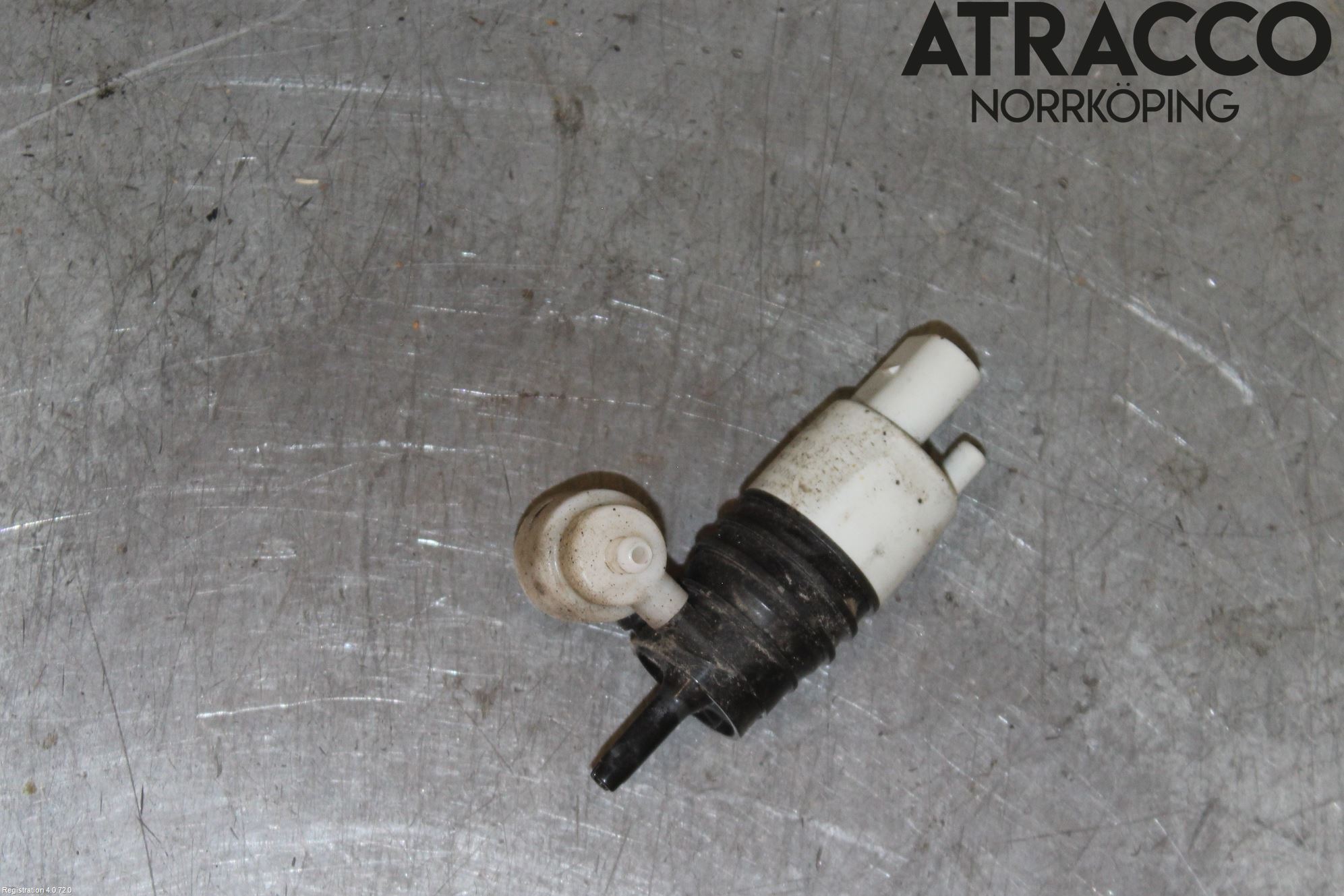 Mercedes-Benz MB C-KLASS (W205) 14-21 Spylerpumpe Frontrute