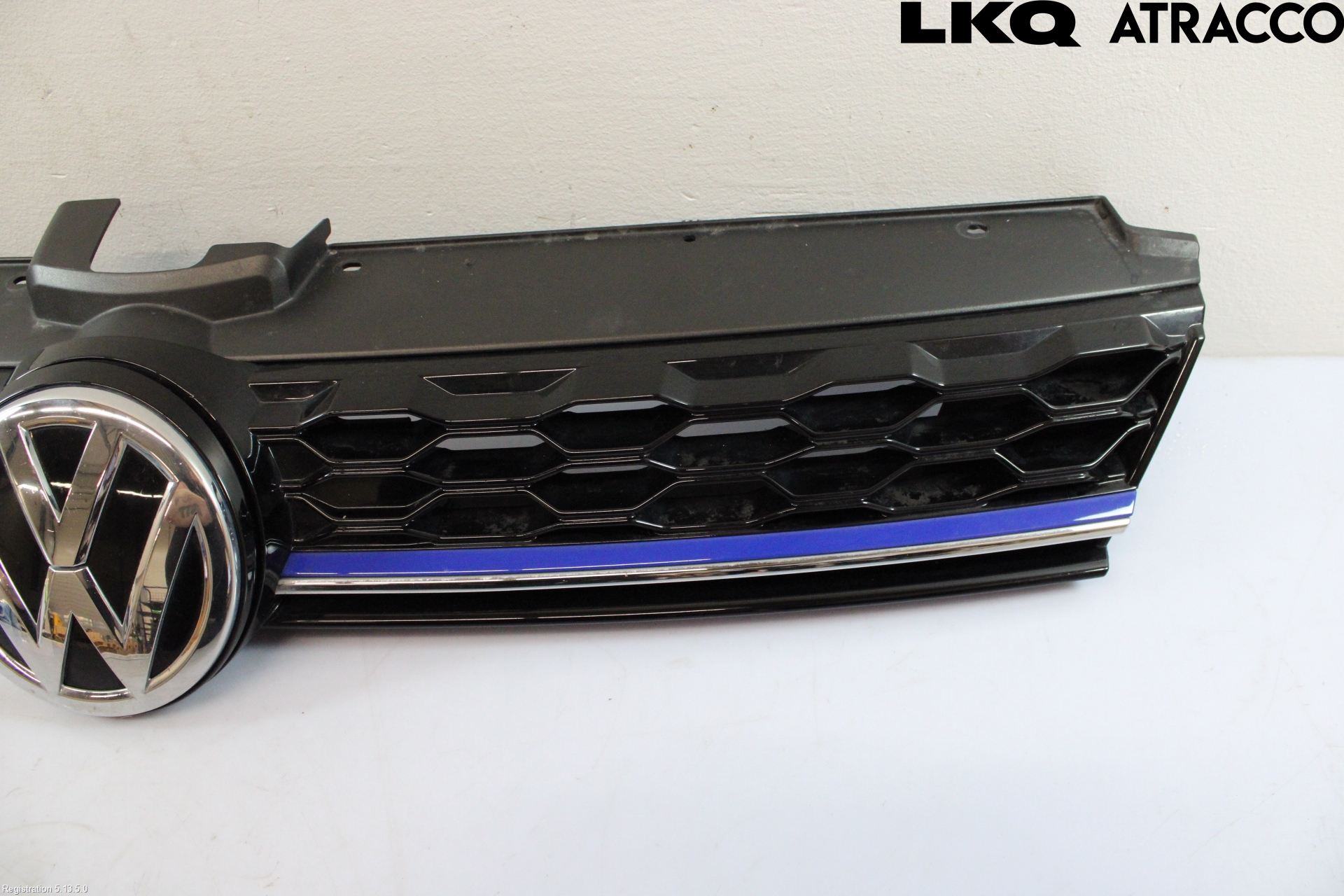 Volkswagen VW GOLF / E-GOLF VII 13-20 Grill Komplett