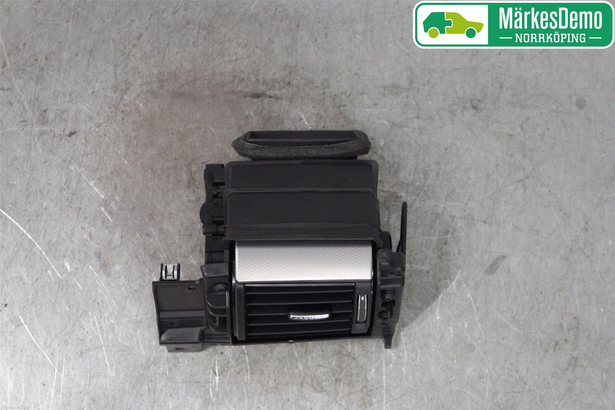 Jaguar XF (X260) 16-24 Dashbord Kanal - Dyse