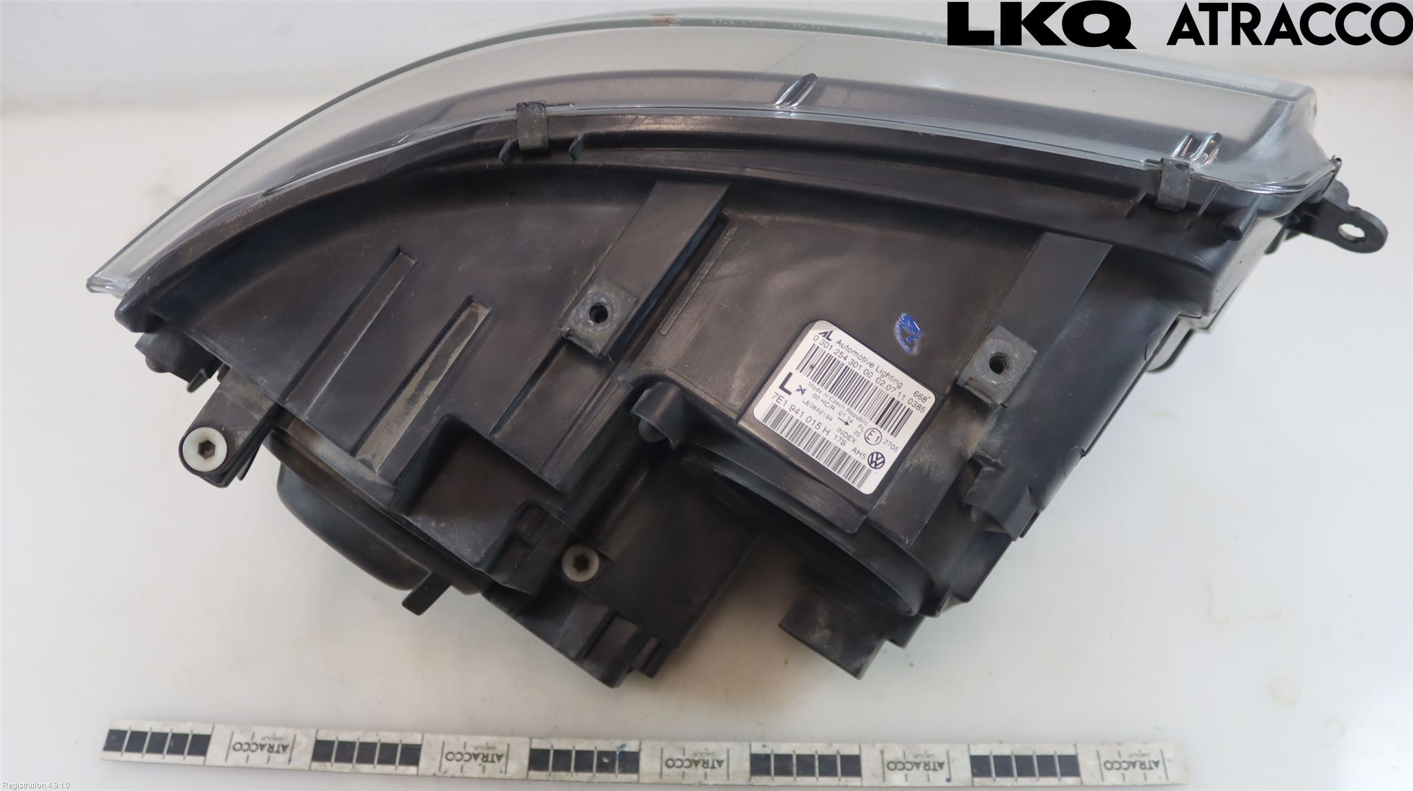 Volkswagen VW TRANSP/CARAVELLE (T5) 04-15 Frontlykt Venstre