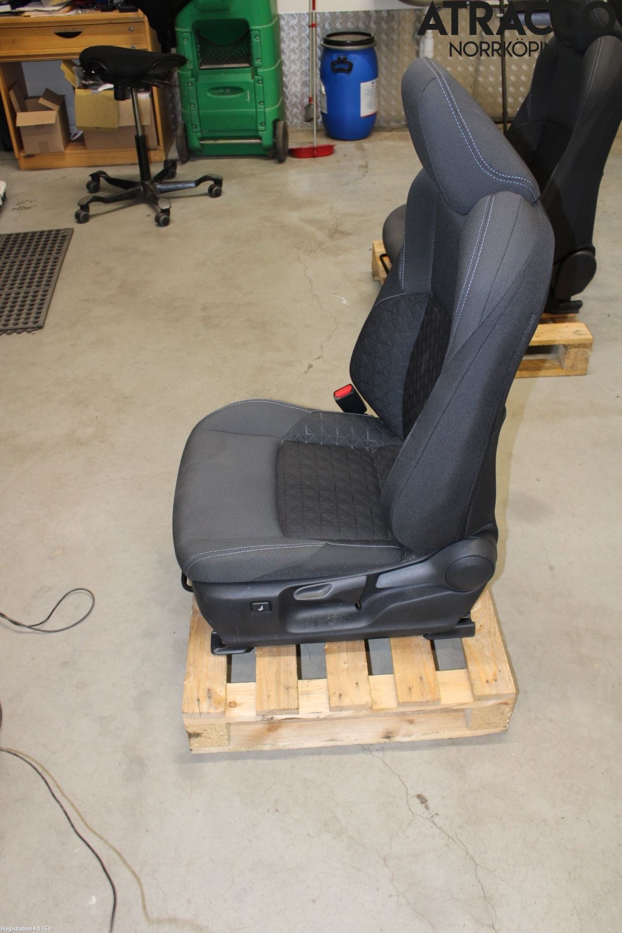 Toyota C-HR 16-23 Innr Sete Foran Venstre