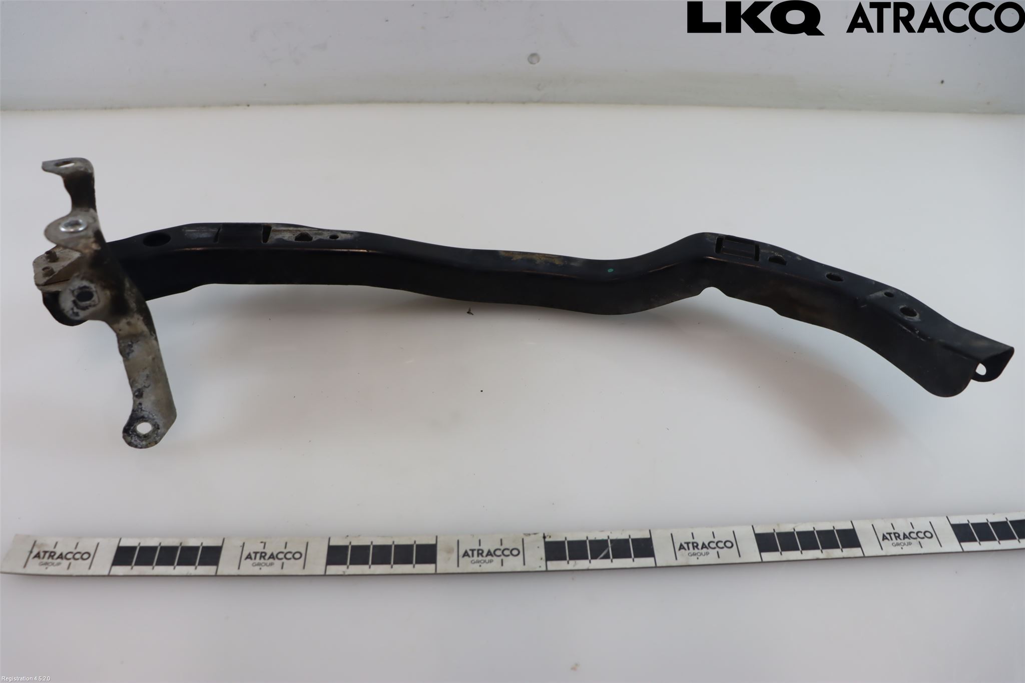Subaru LEGACY    04-06 Støtfangerfeste Foran Høyre