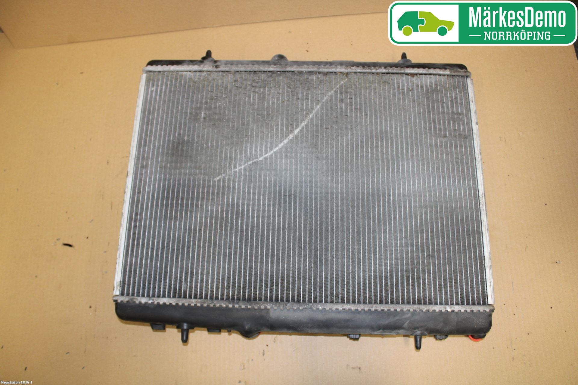 Peugeot 307     05-08 Radiator Manuell