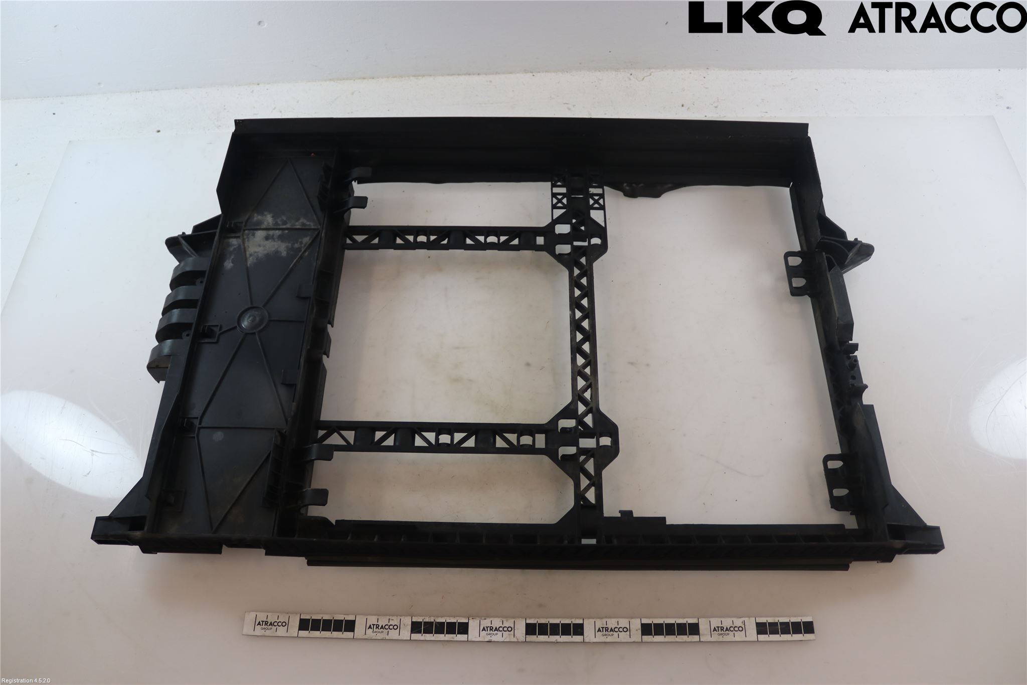 BMW 5 E39 95-04 Radiator Feste - Ramme - Bjelk