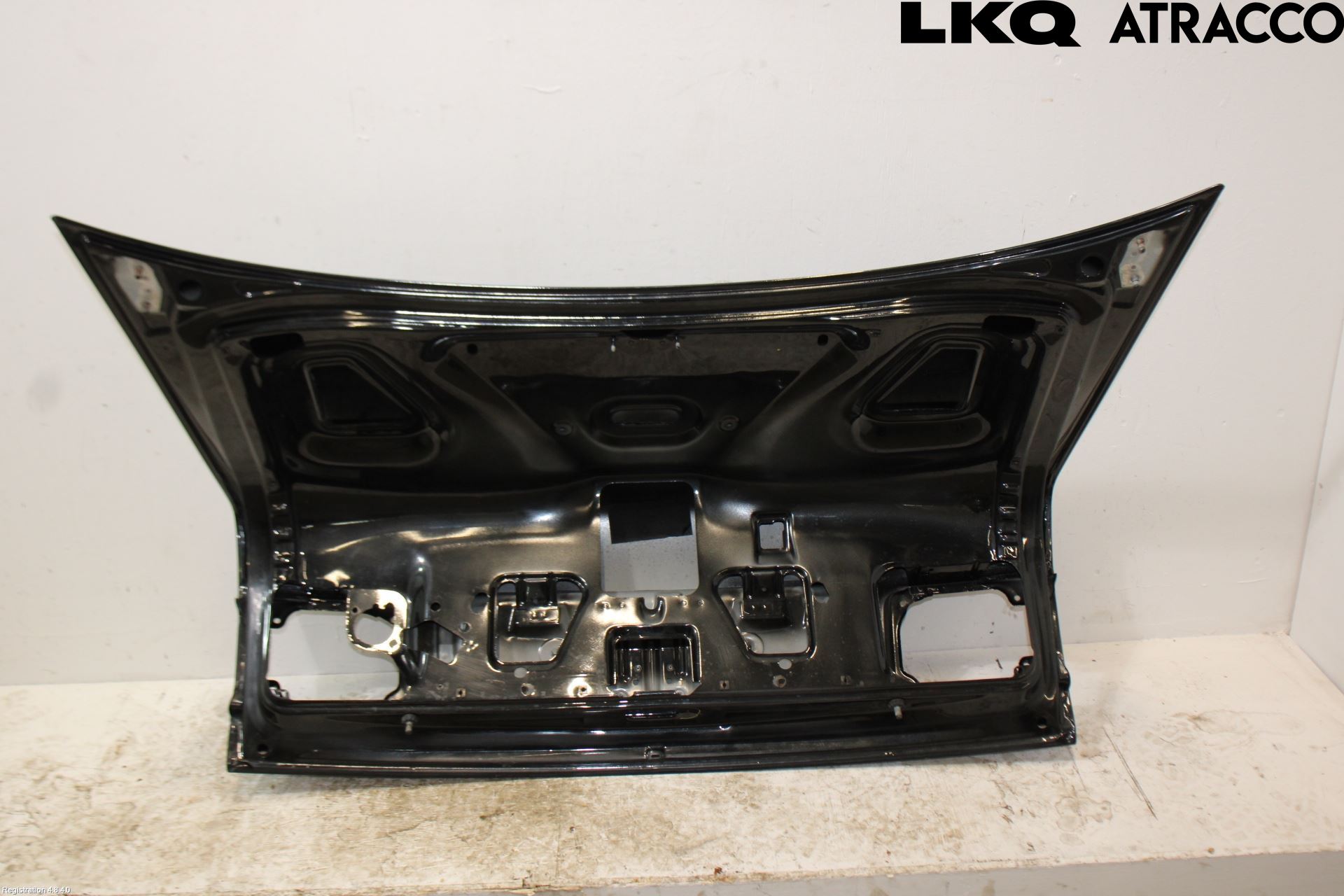 Audi A8/S8 4D 94-02 Bakluke Koffertlokk