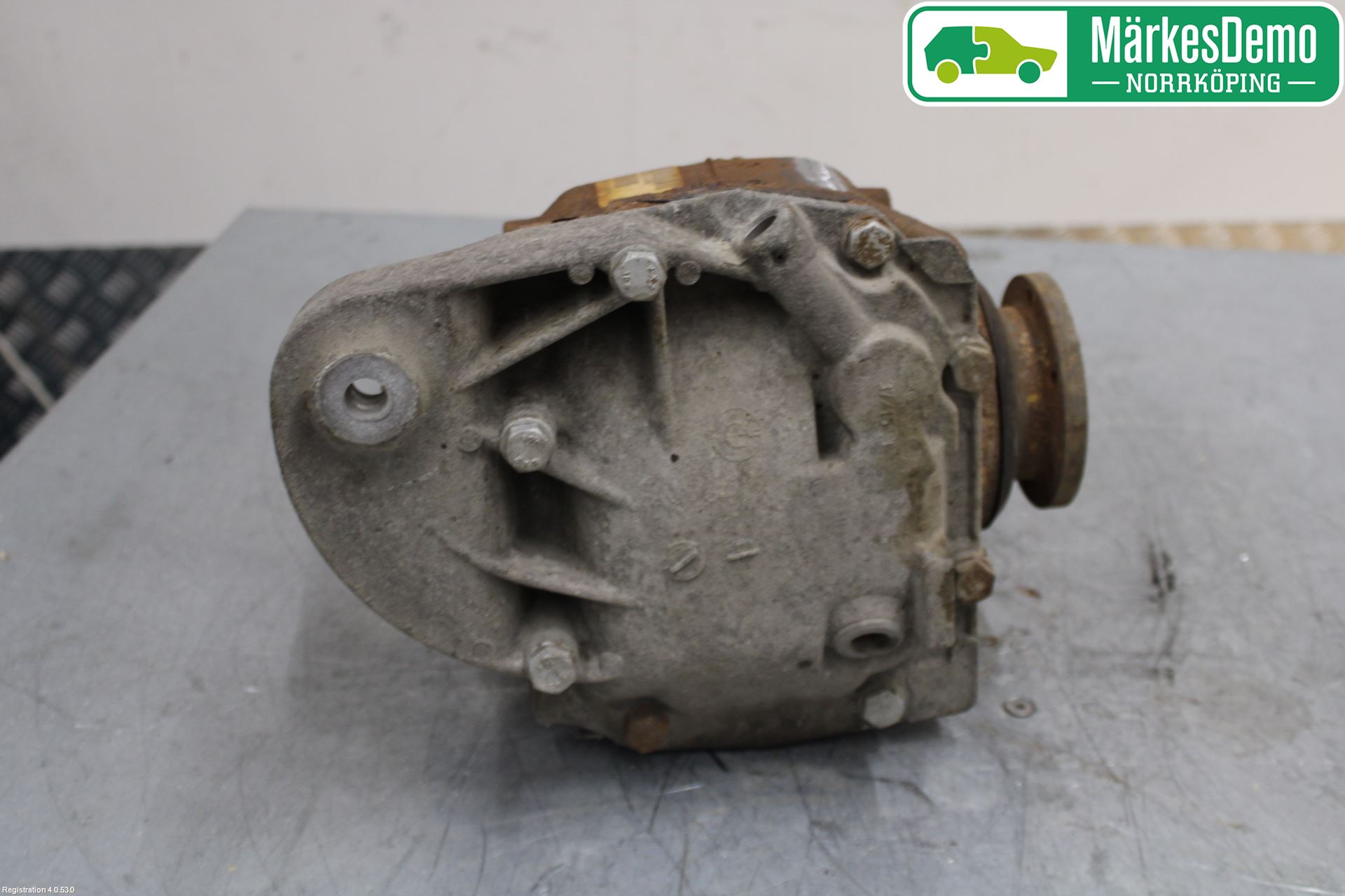 BMW 5 E60/61 Sed/Tou 02-10 Bakaksel Kardang Bak -Diff