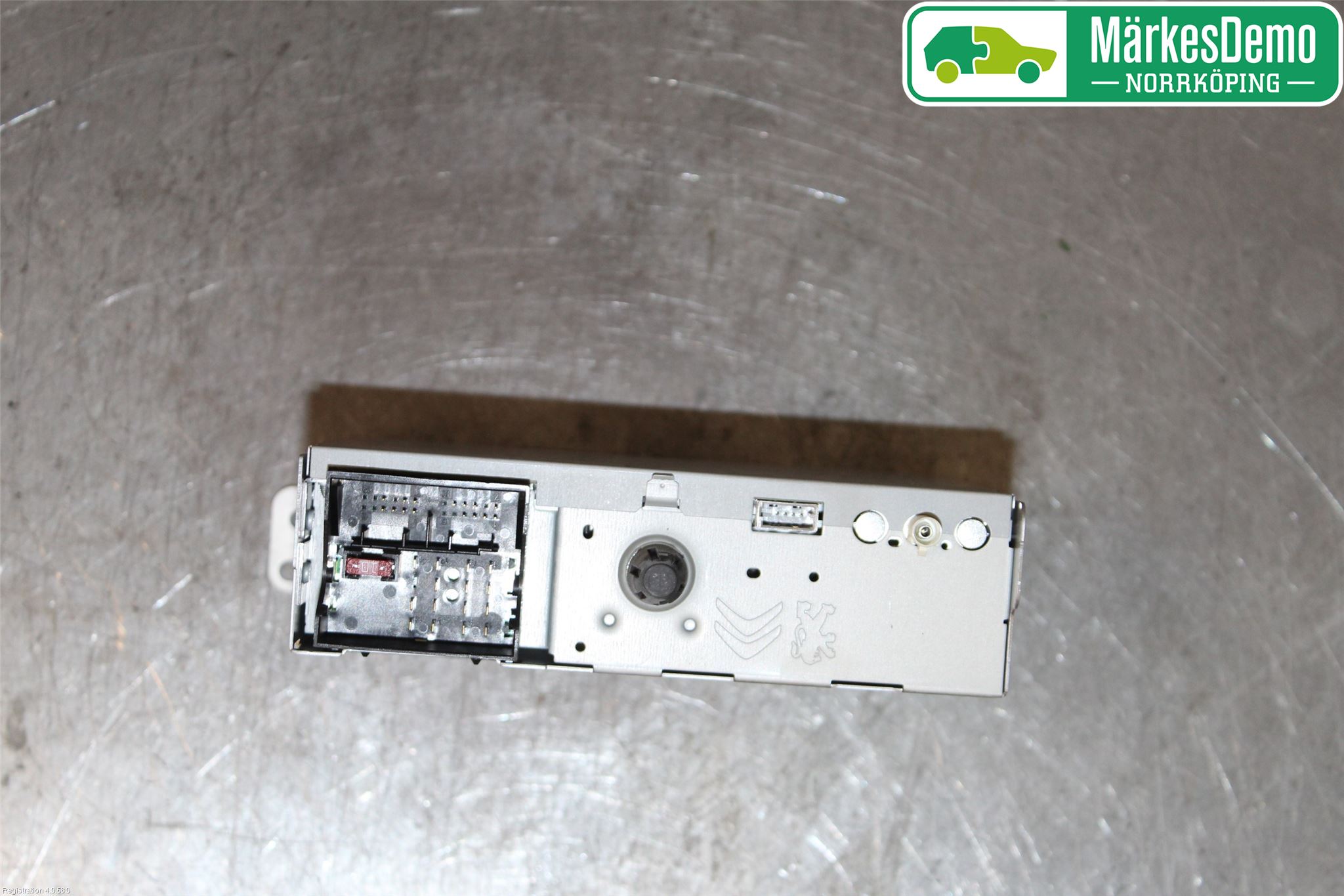 Citroen C4 II 11-18 Stereo Radio Med Cd