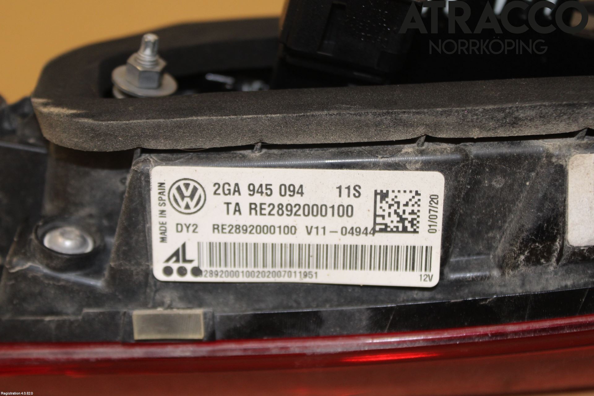 Volkswagen VW T-ROC 18- Baklykt Høyre  På Luke(Indre)