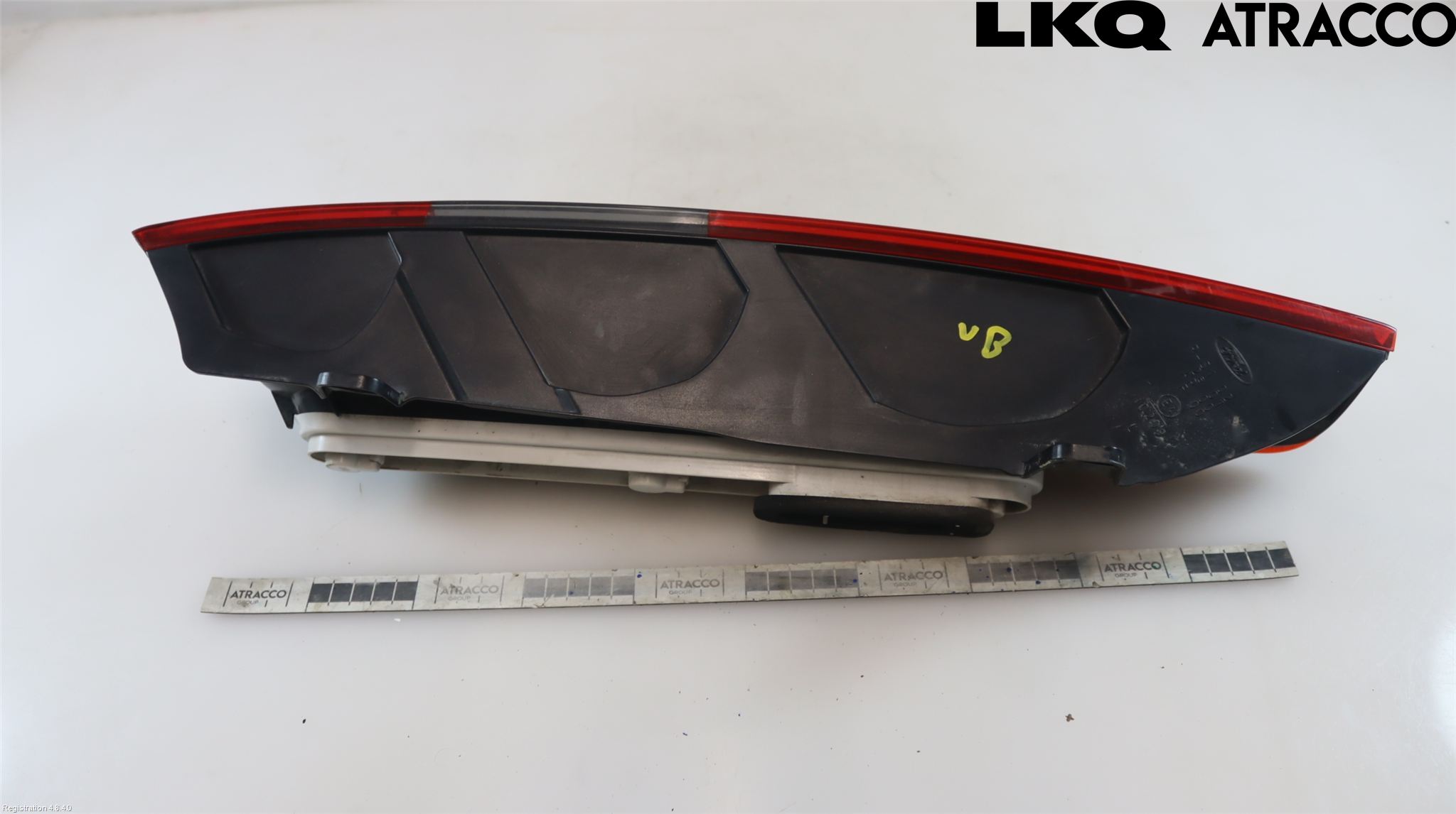 Ford FOCUS     04-07 Baklykt Venstre