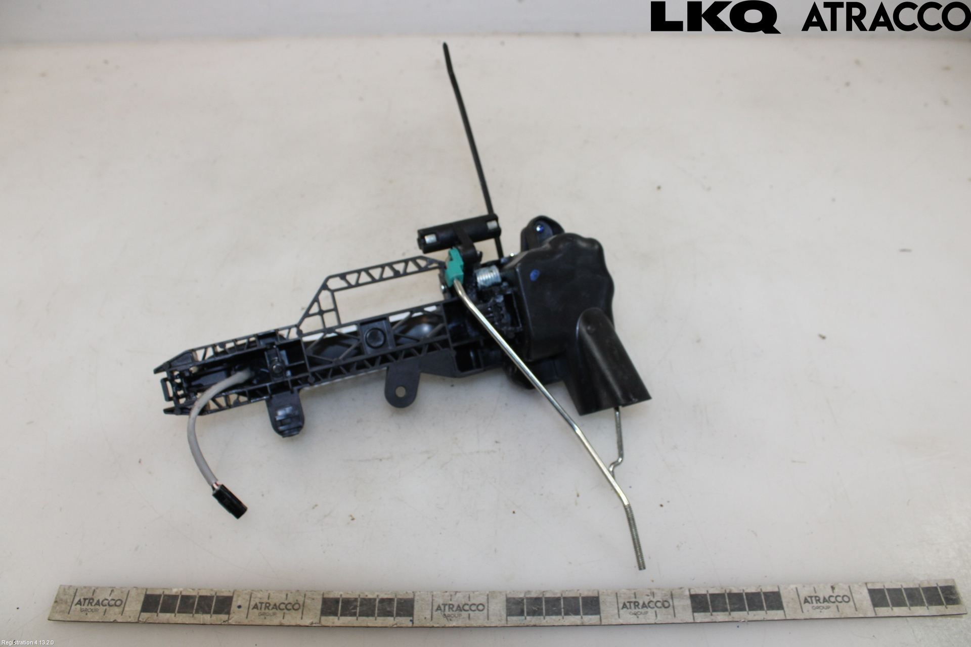 MG 4 23- Dørhandtak Ytre Høyre