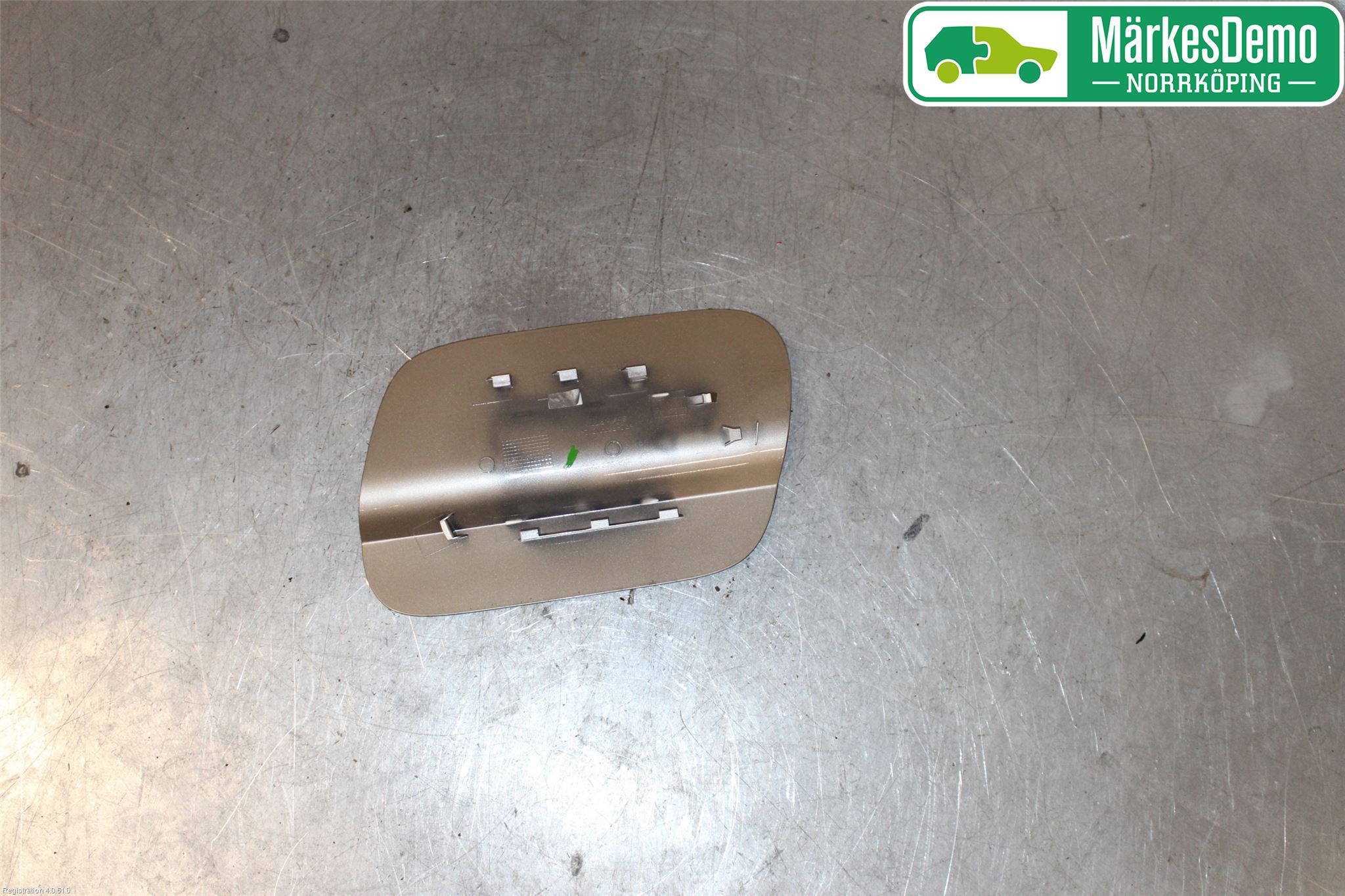 Volkswagen VW TIGUAN 16-24 Drivstoff Tankluke