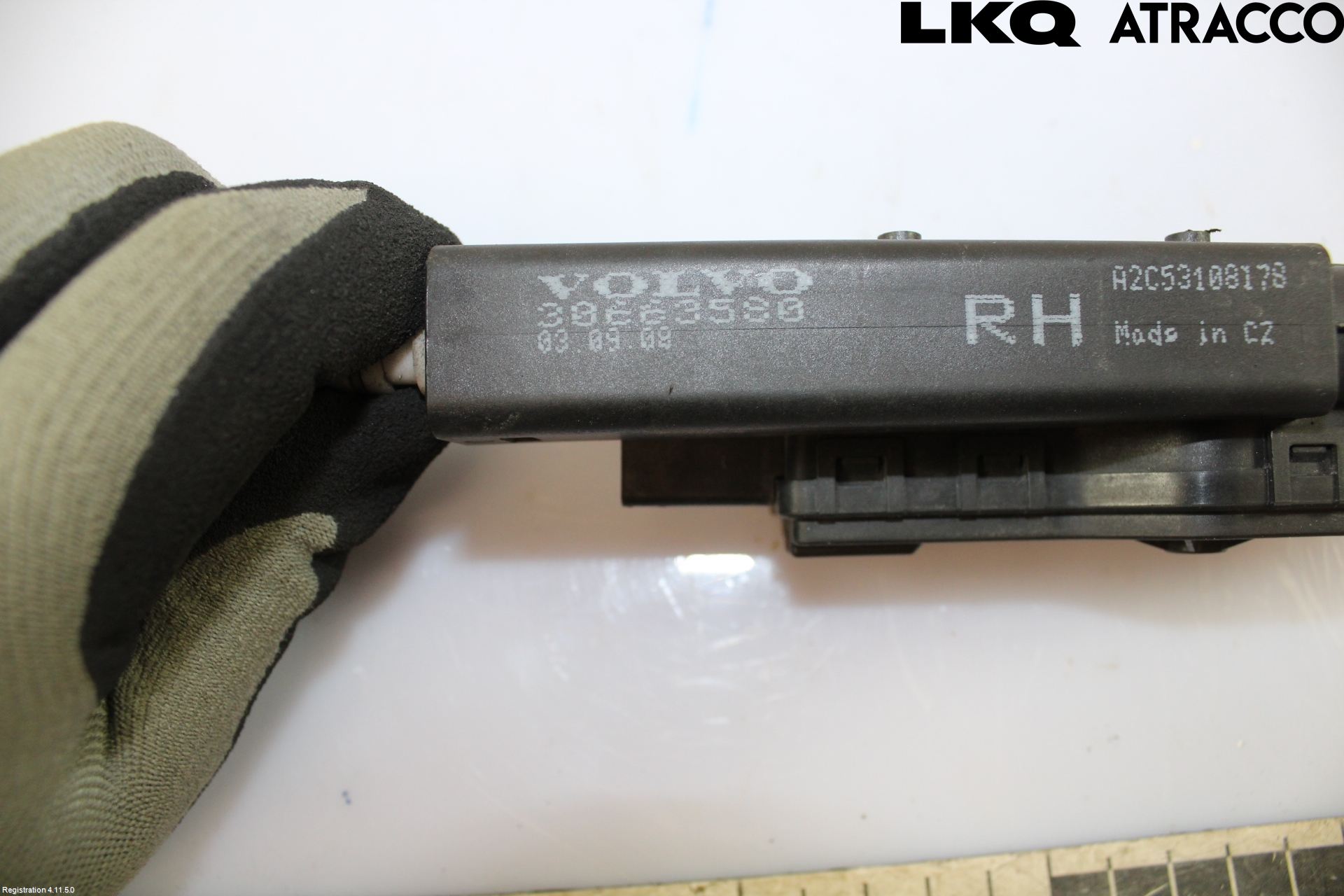 Volvo V70 08-13 Spylerdyse Frontlykter