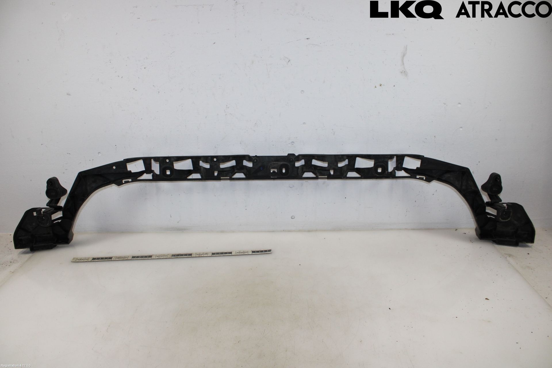 Jaguar XE (X760) 15-24 Støtfanger Bak Deform Element