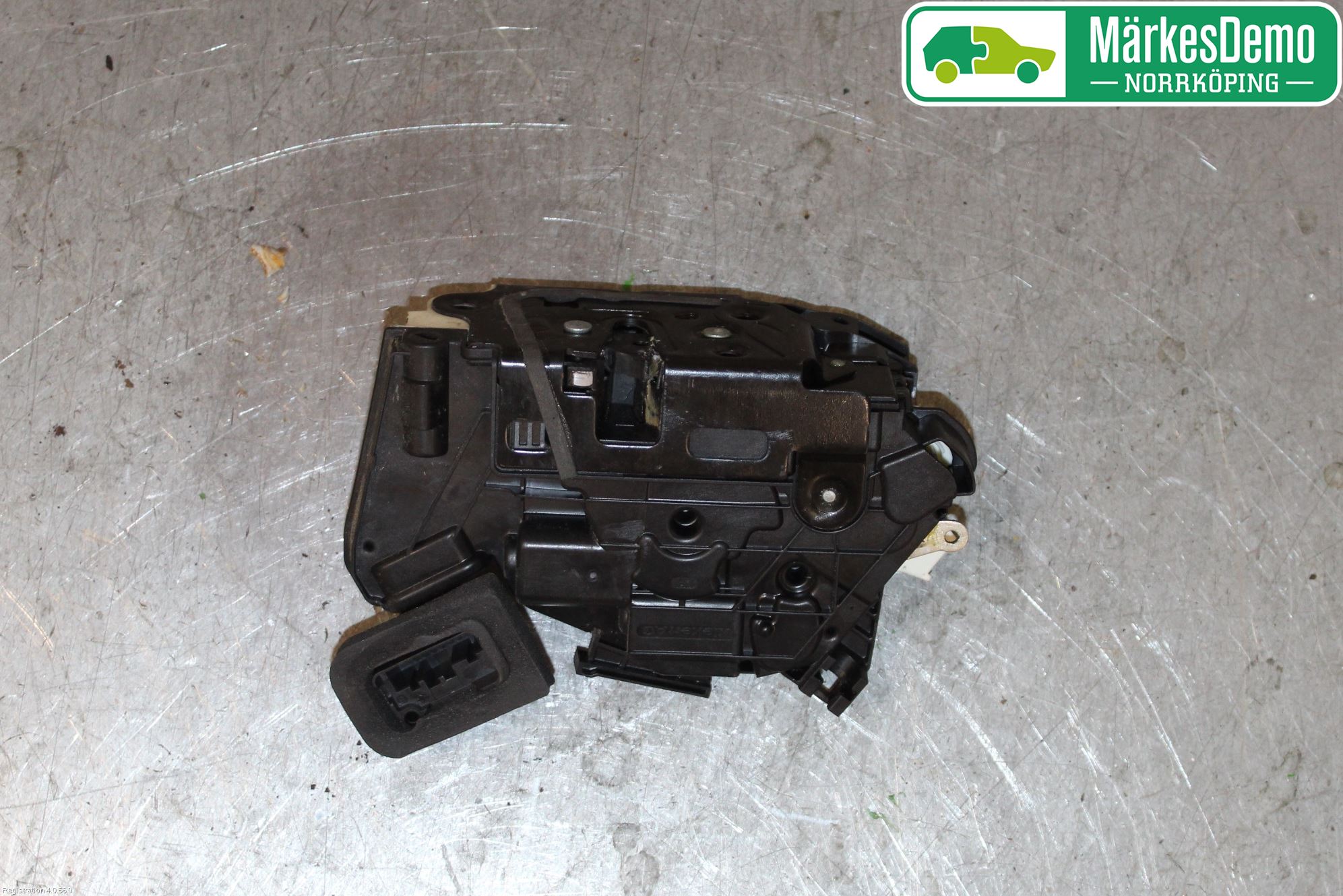 Volkswagen VW GOLF / E-GOLF VII 13-20 Dørlås - Låsekasse