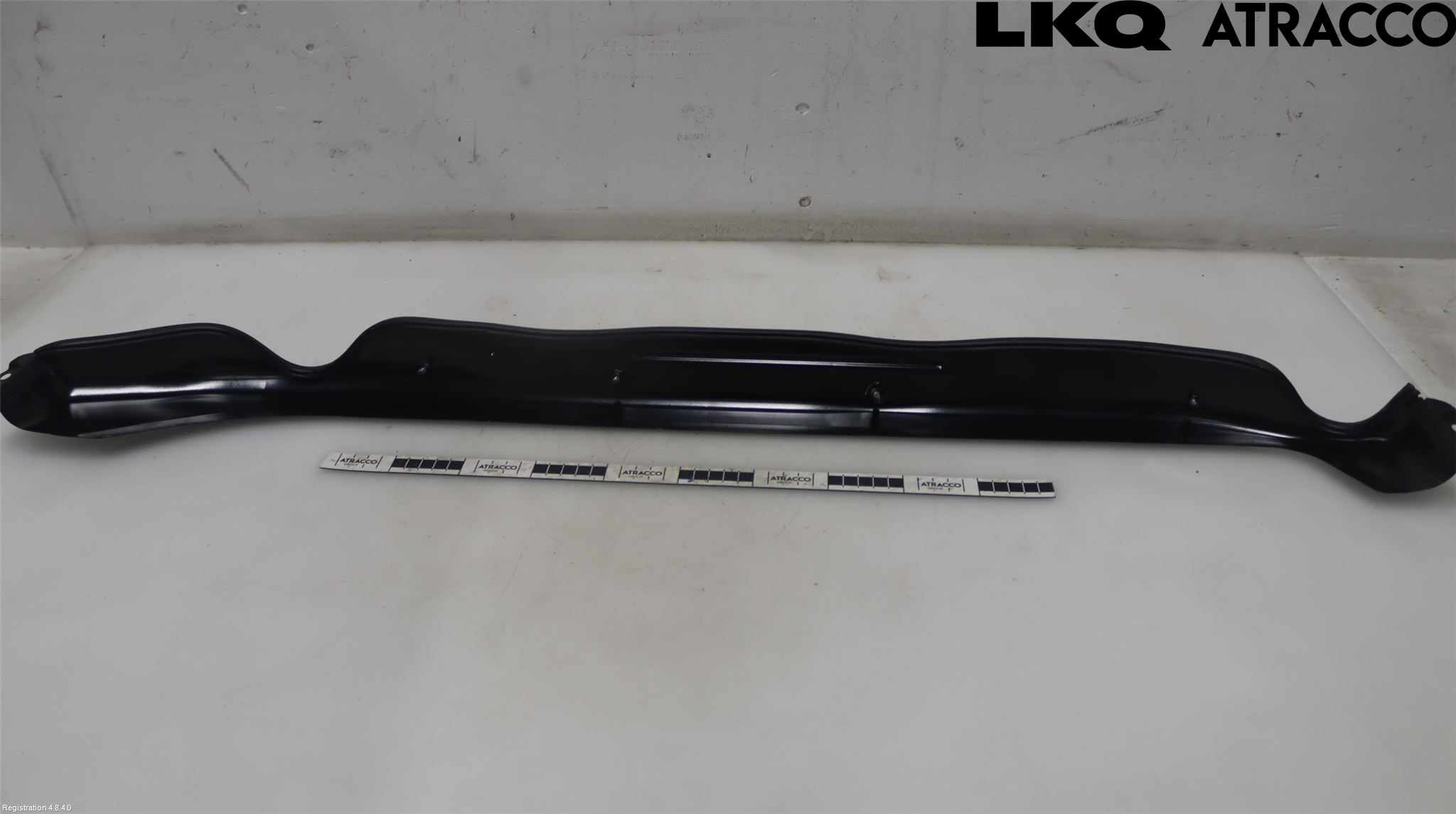 Skoda OCTAVIA (NX) 20- Visker Deksel-Grill-Under Frr