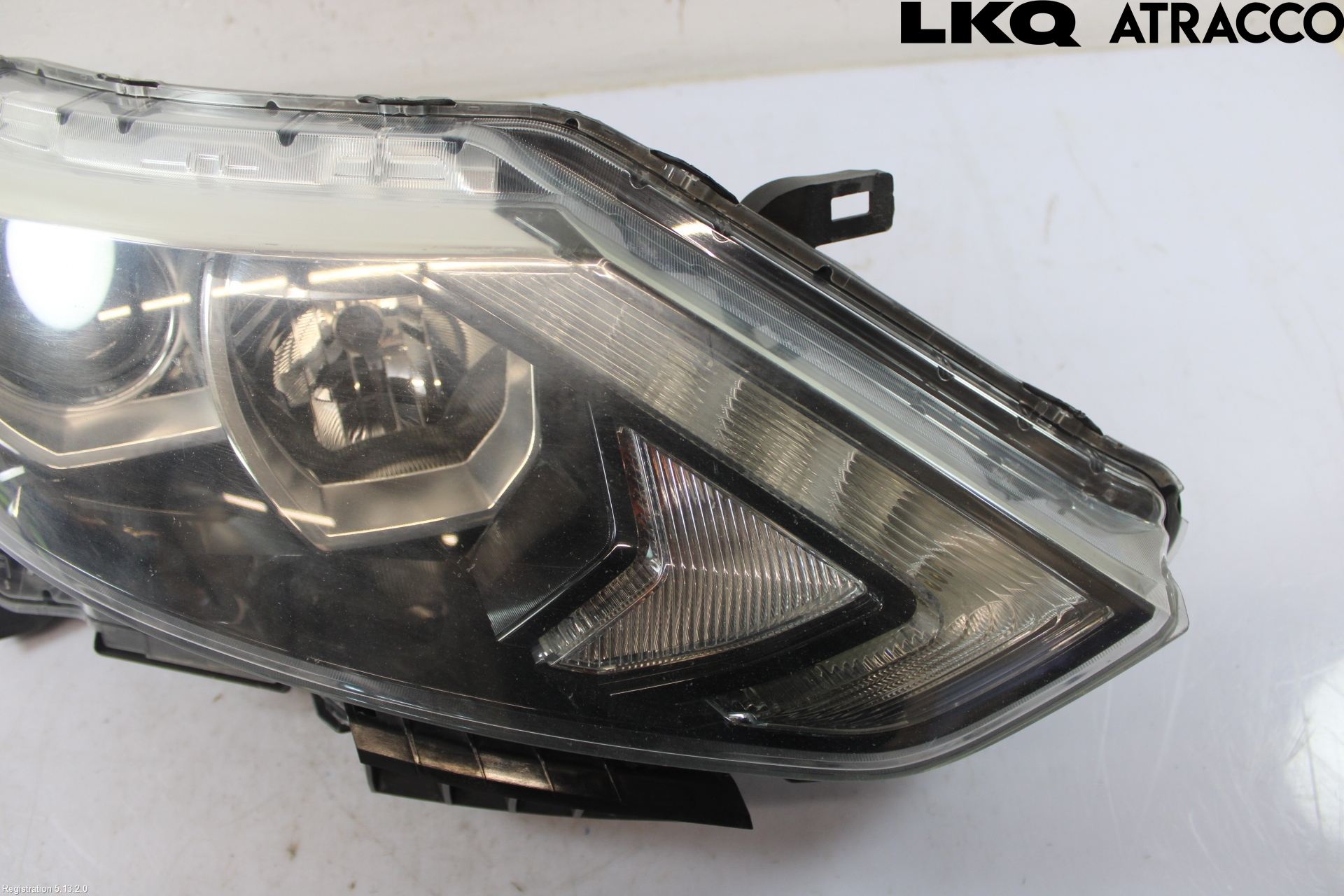 Nissan QASHQAI 14-17 Frontlykt Høyre