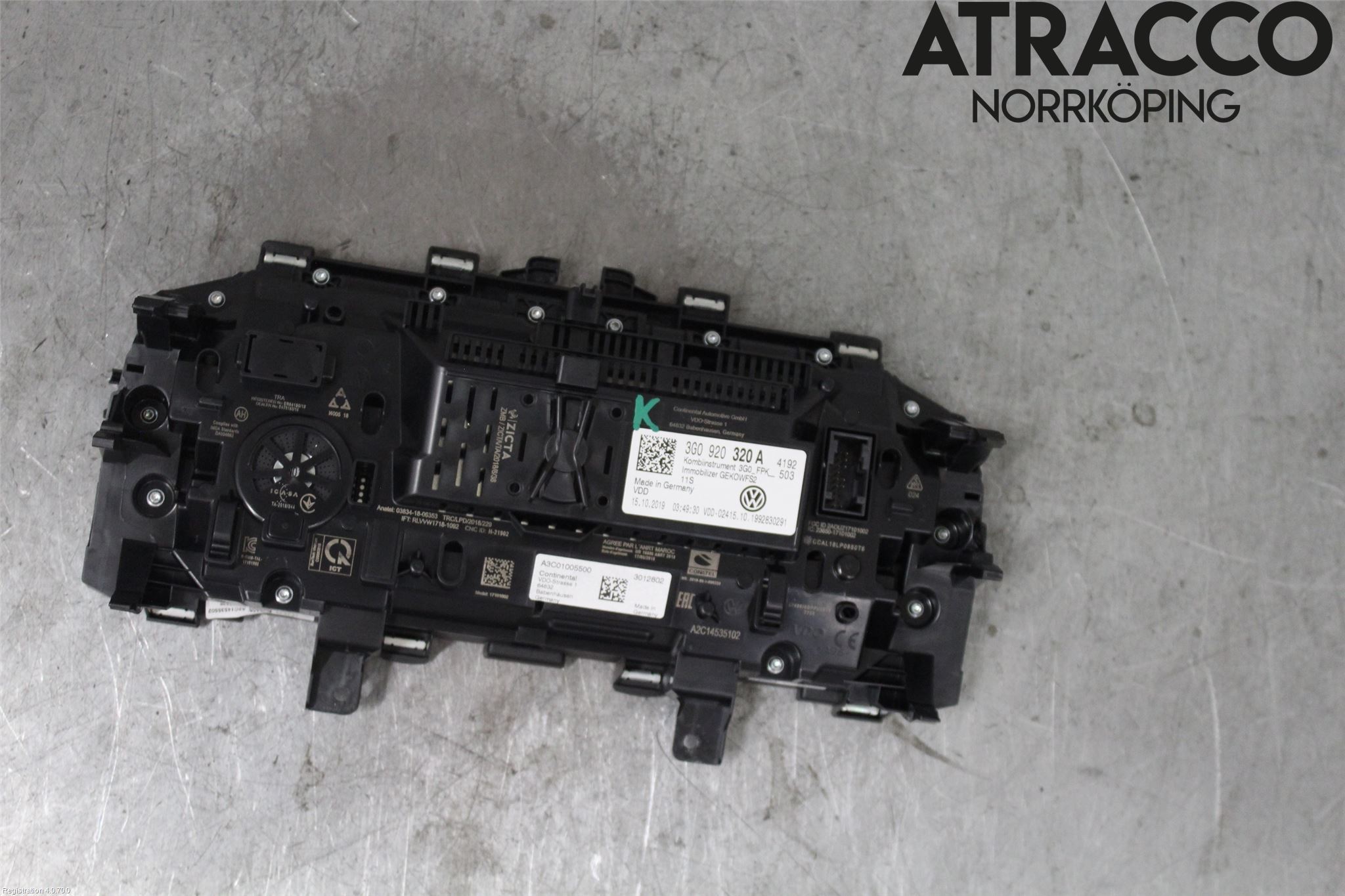 Volkswagen VW PASSAT 20-24 Instr Kombinert