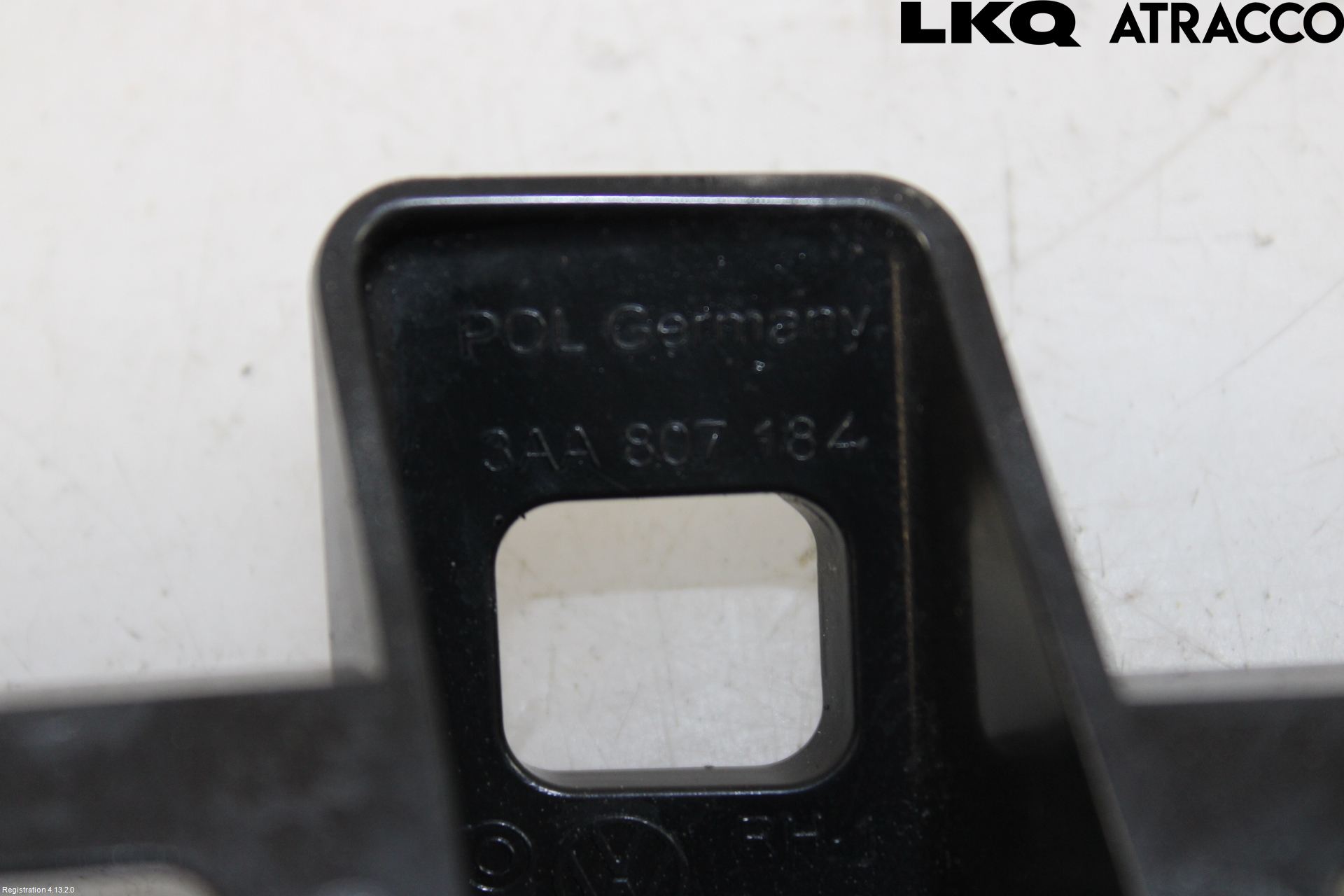 Volkswagen VW PASSAT 11-14 Støtfangerfeste Foran Høyre