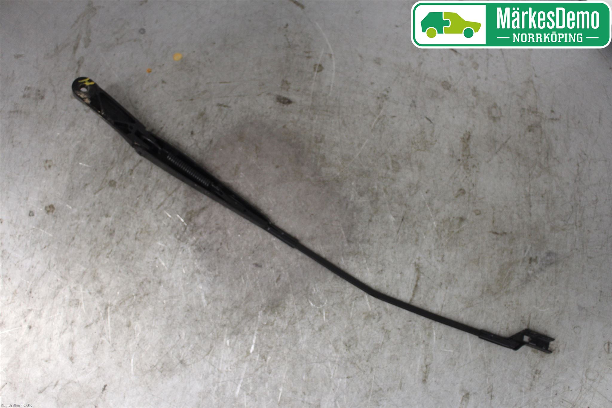 Volkswagen VW GOLF / E-GOLF VII 13-20 Viskerarm-Armer Frontrute