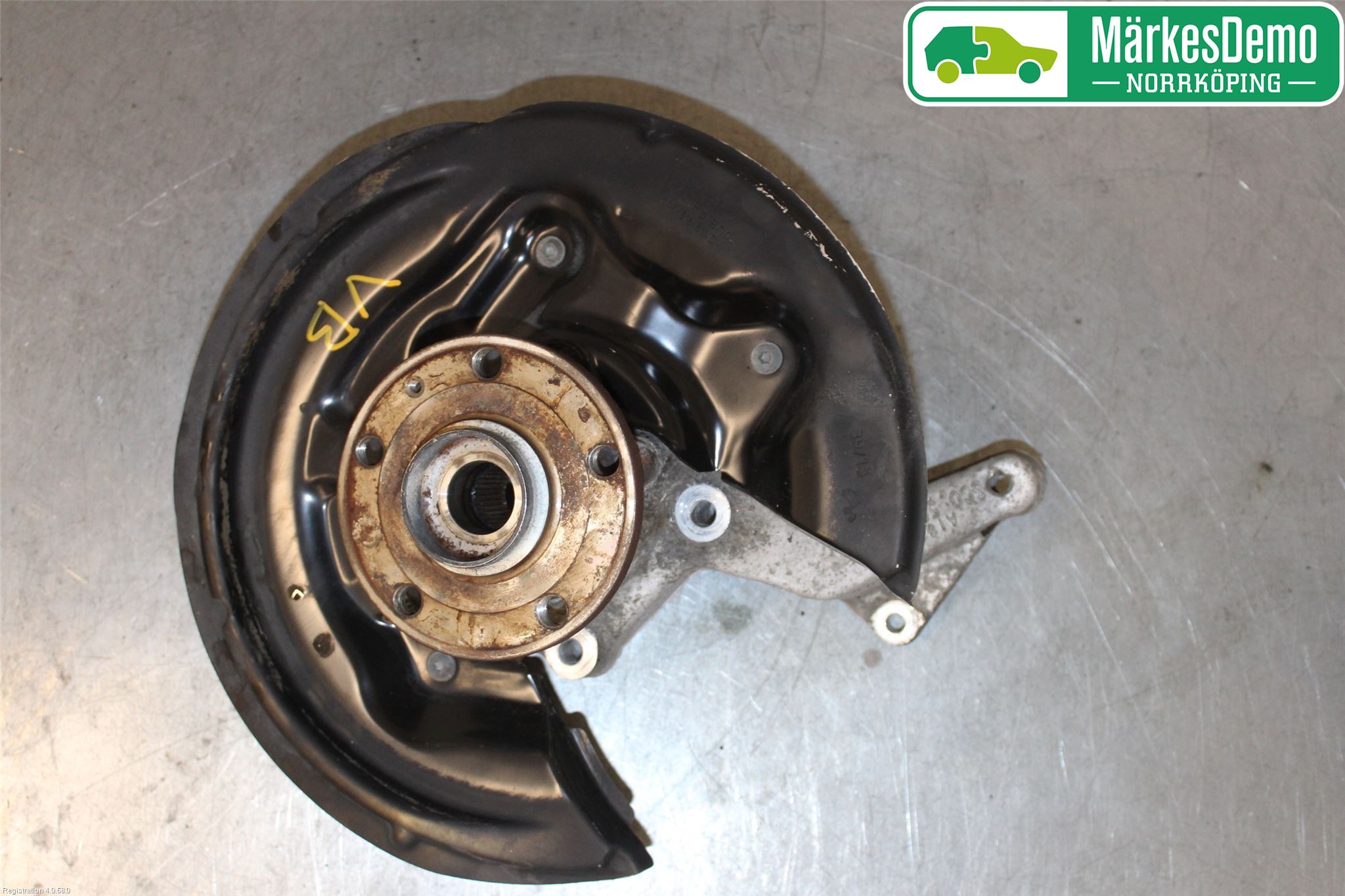 Volkswagen VW PASSAT 11-14 Spindel Vb