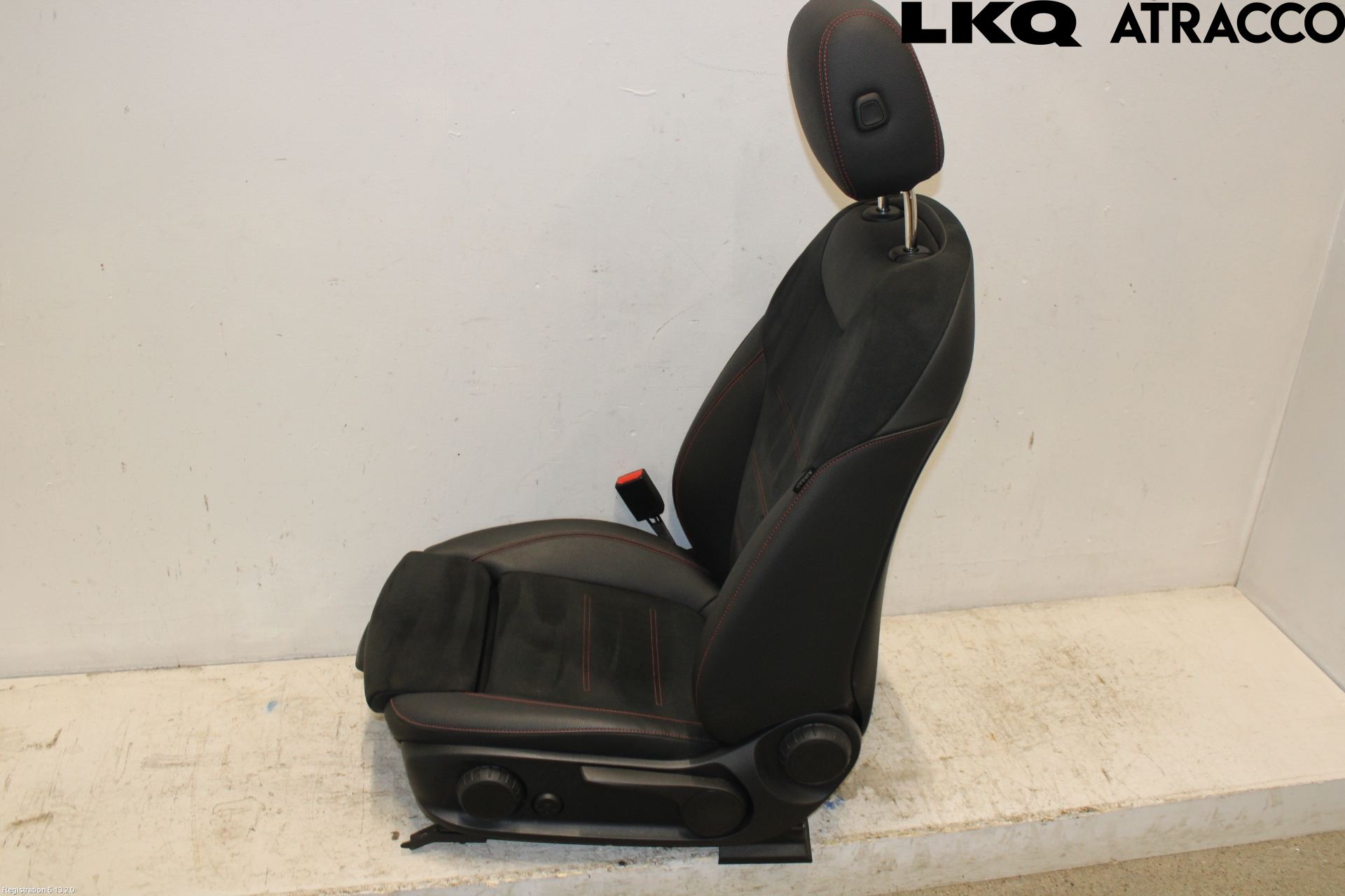 Mercedes-Benz MB EQB (X243) 22- Innr Sete Foran Venstre