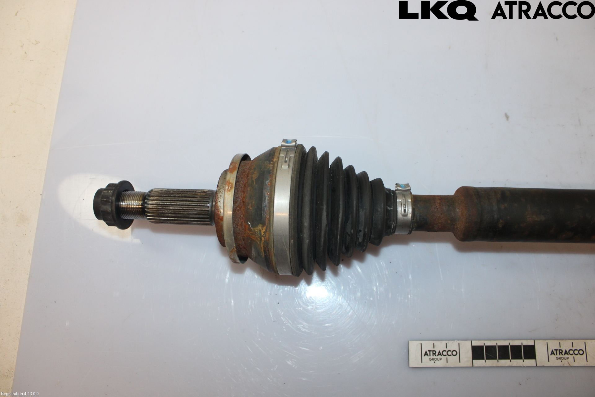 Toyota COROLLA CROSS XG10 22- Drivaksel Foran Kompl Høyre
