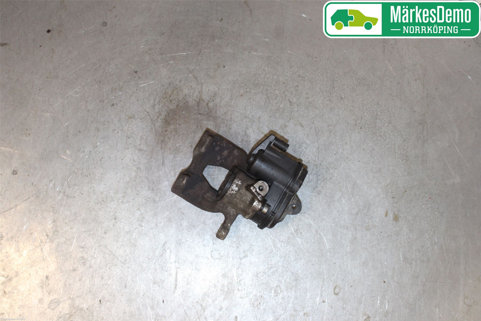 Audi A4/S4 B9 16-19 Bremsecaliper Bak Venstre