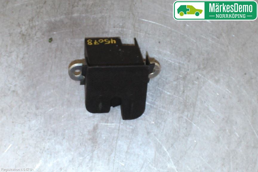 Volkswagen VW POLO 10-17 Bakluke-Lokk Låsekasse
