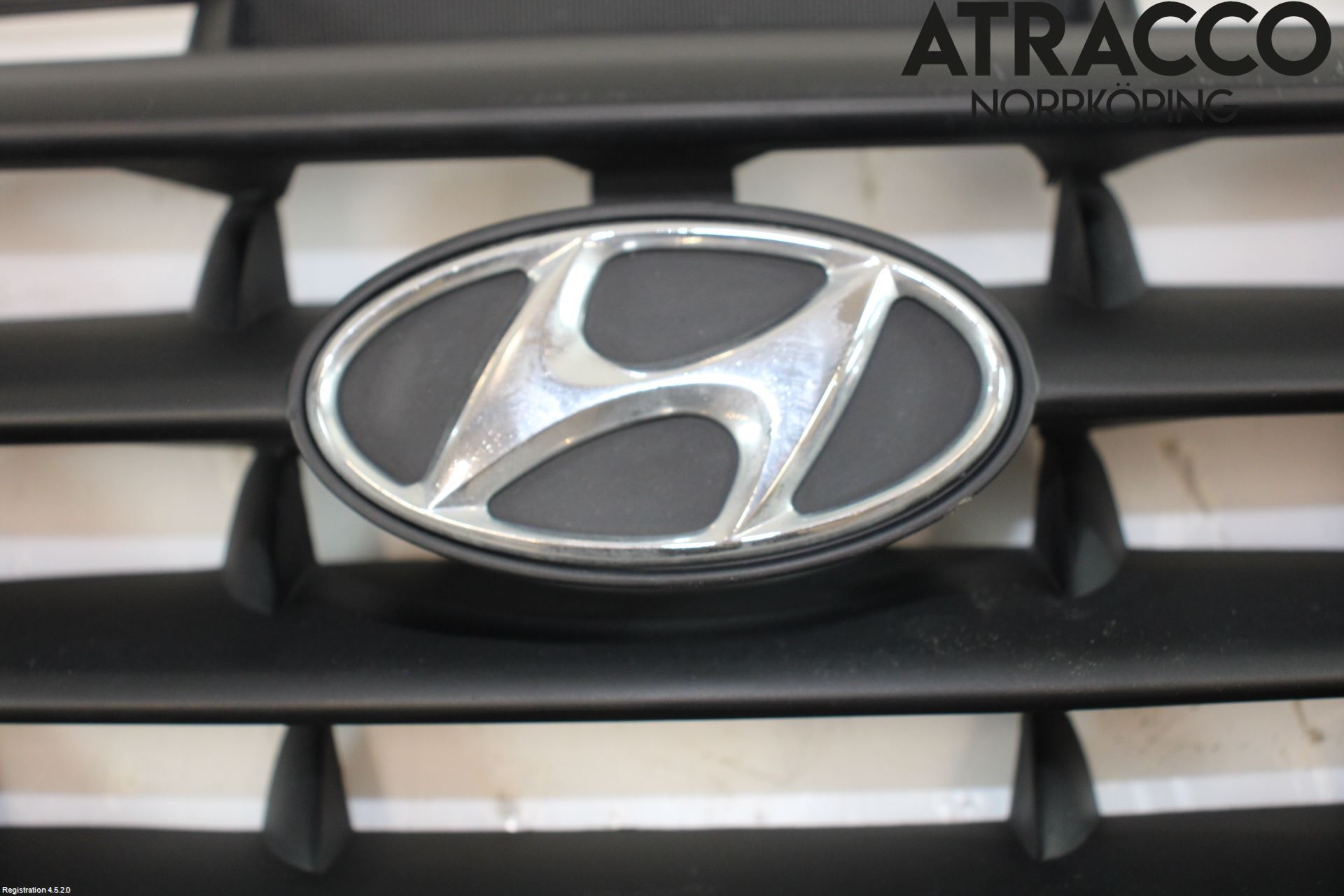 Hyundai ELANTRA HD 04-10 Grill Komplett