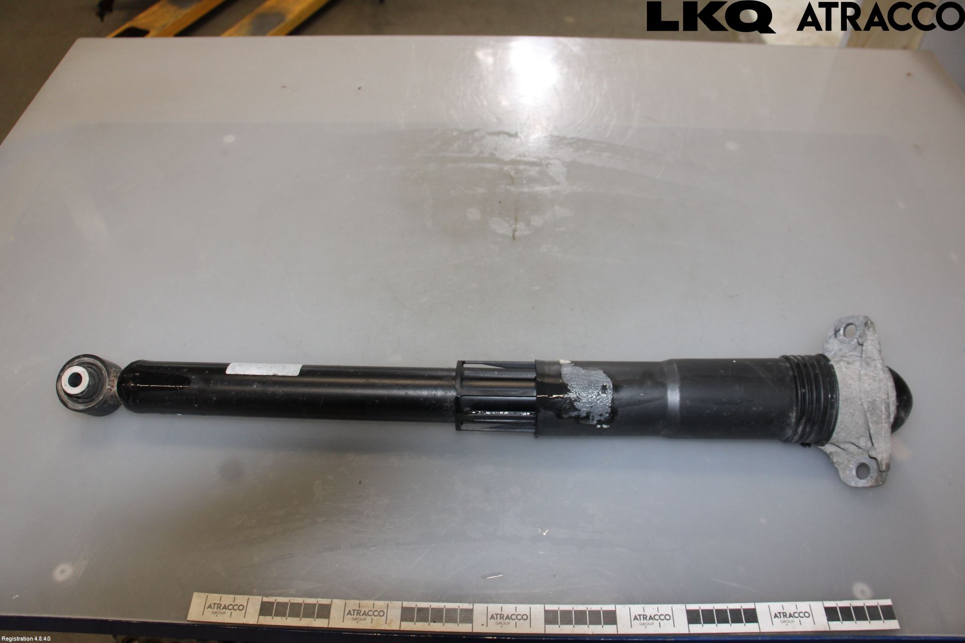 Volkswagen VW T-ROC 18- Støtdemper Bak